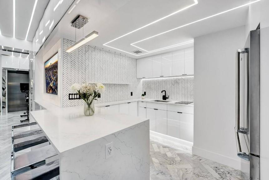 124 11th Street, Miami Beach, FL 33139