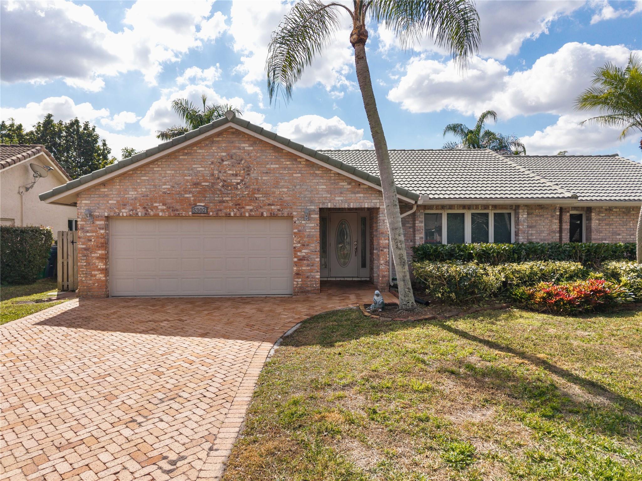 5302 NW 64th Way, Coral Springs, FL 33067