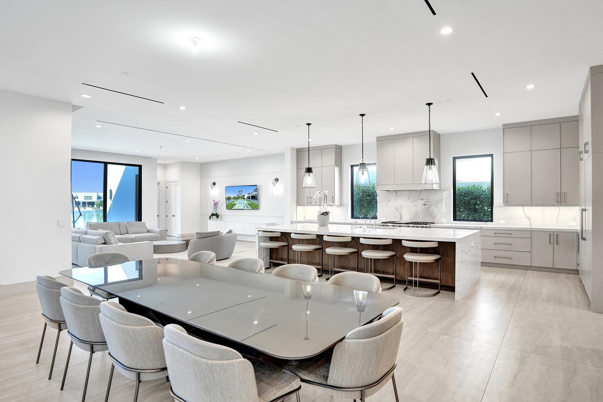 7 Seneca Road, Sea Ranch Lakes, FL 33308