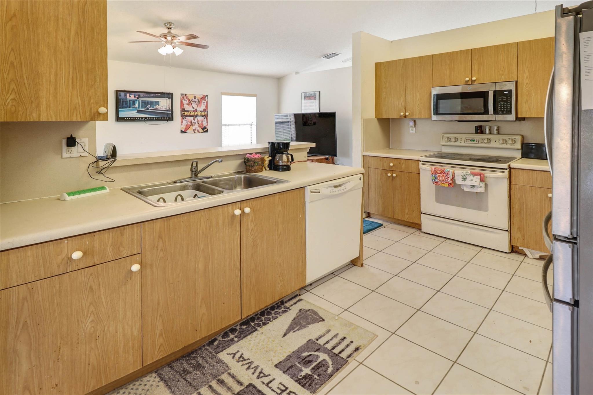 12250 NW 57th Street, Coral Springs, FL 33076