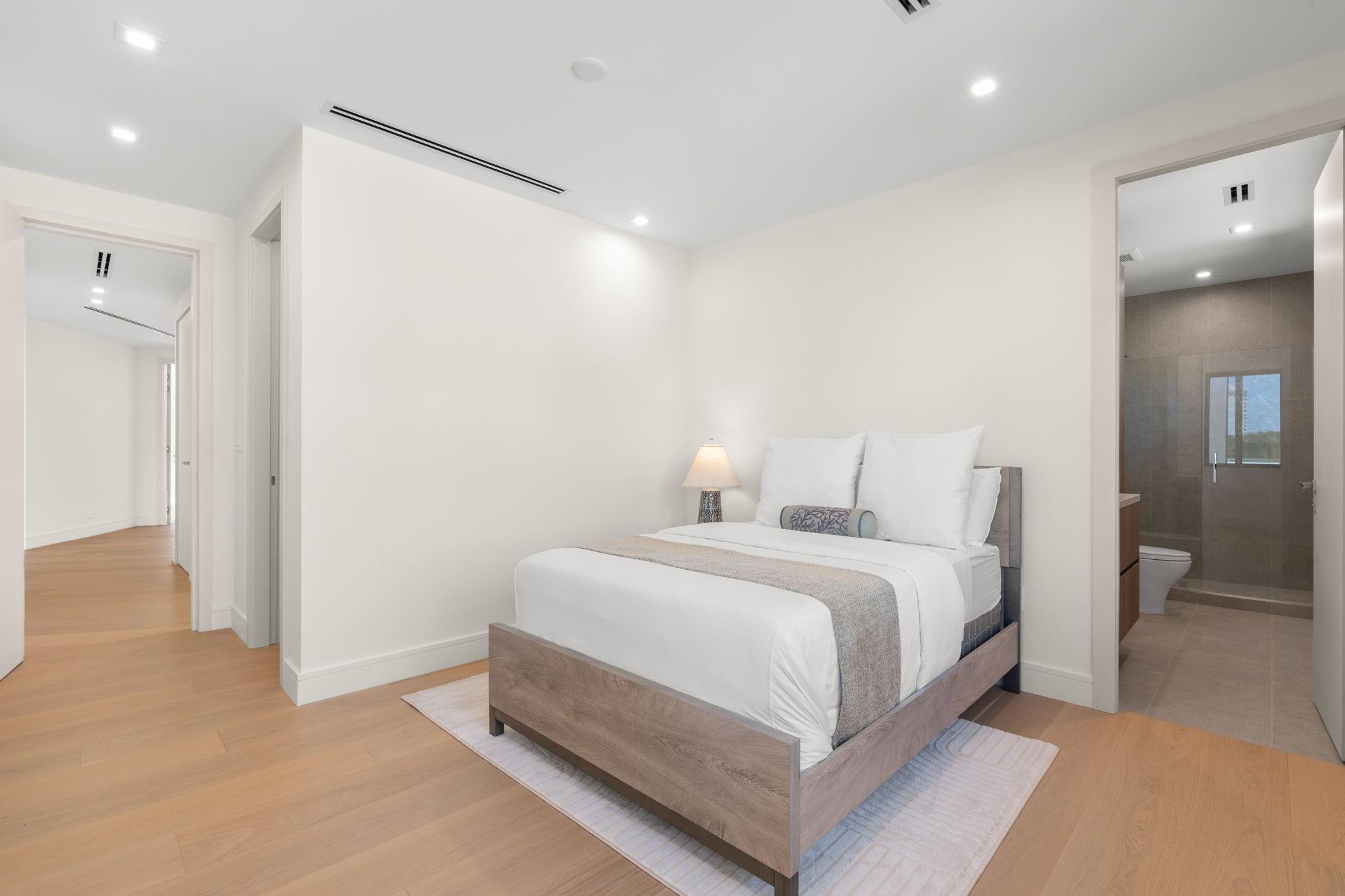 2035 Intracoastal Drive, Fort Lauderdale, FL 33305