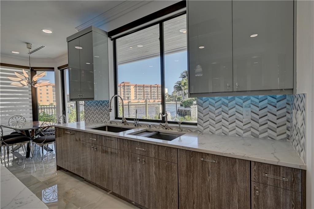 2900 NE 8 Avenue, Boca Raton, FL 33431