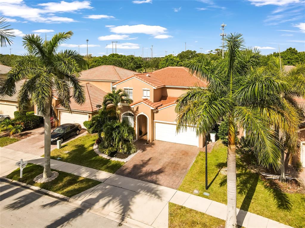 Photo for 5143 Woodfield Way, Coconut Creek, FL 33073 - Listing #FX-10434091 5143 Woodfield Way, Coconut Creek, FL 33073