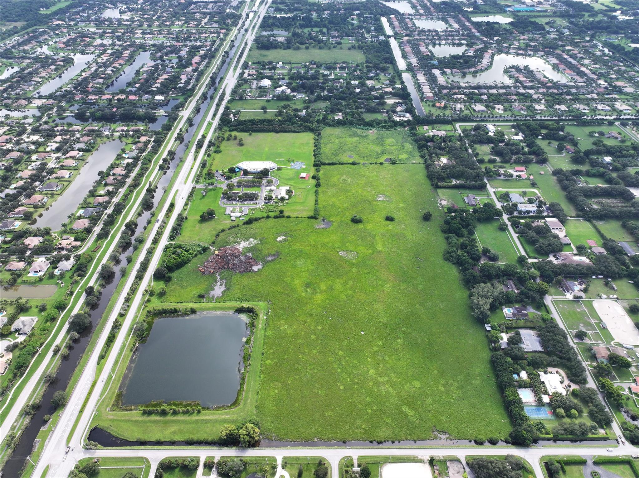 13900 Griffin Road, Southwest Ranches, FL 33330