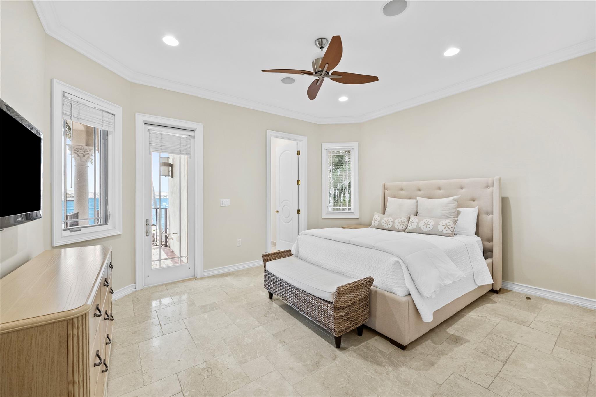 1965 SE 21st Avenue, Fort Lauderdale, FL 33316