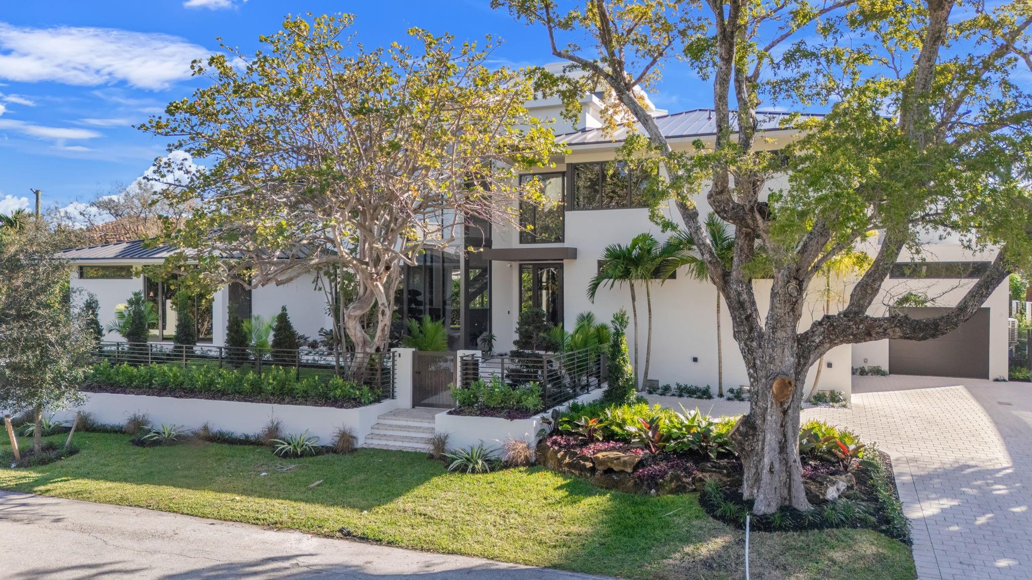 2035 Intracoastal Drive, Fort Lauderdale, FL 33305