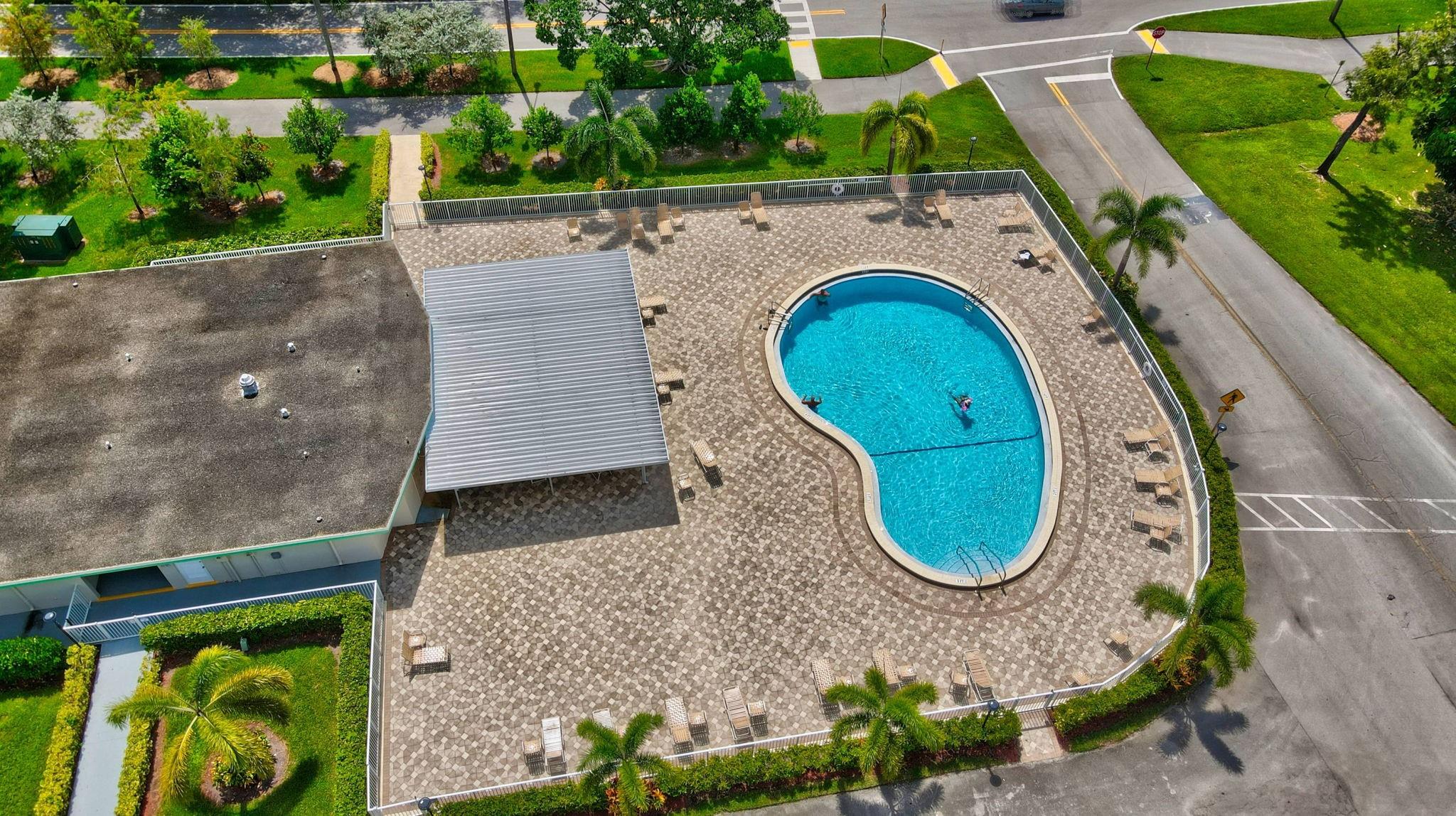 Photo for 327 Farnham P, 327, Deerfield Beach, FL 33442 - Listing #FX-10506185 327 Farnham P, 327, Deerfield Beach, FL 33442