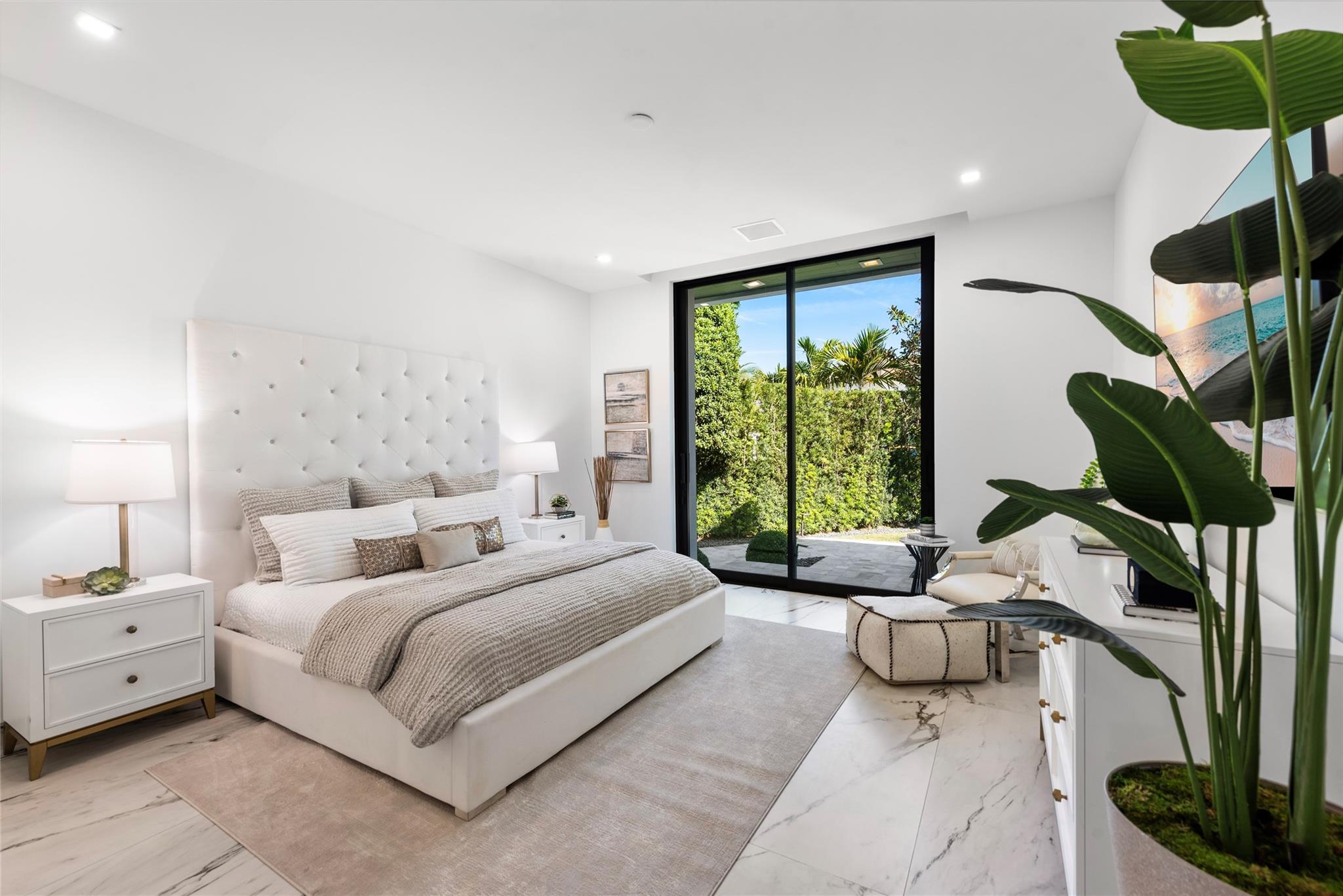 4041 Country Club Lane, Fort Lauderdale, FL 33308