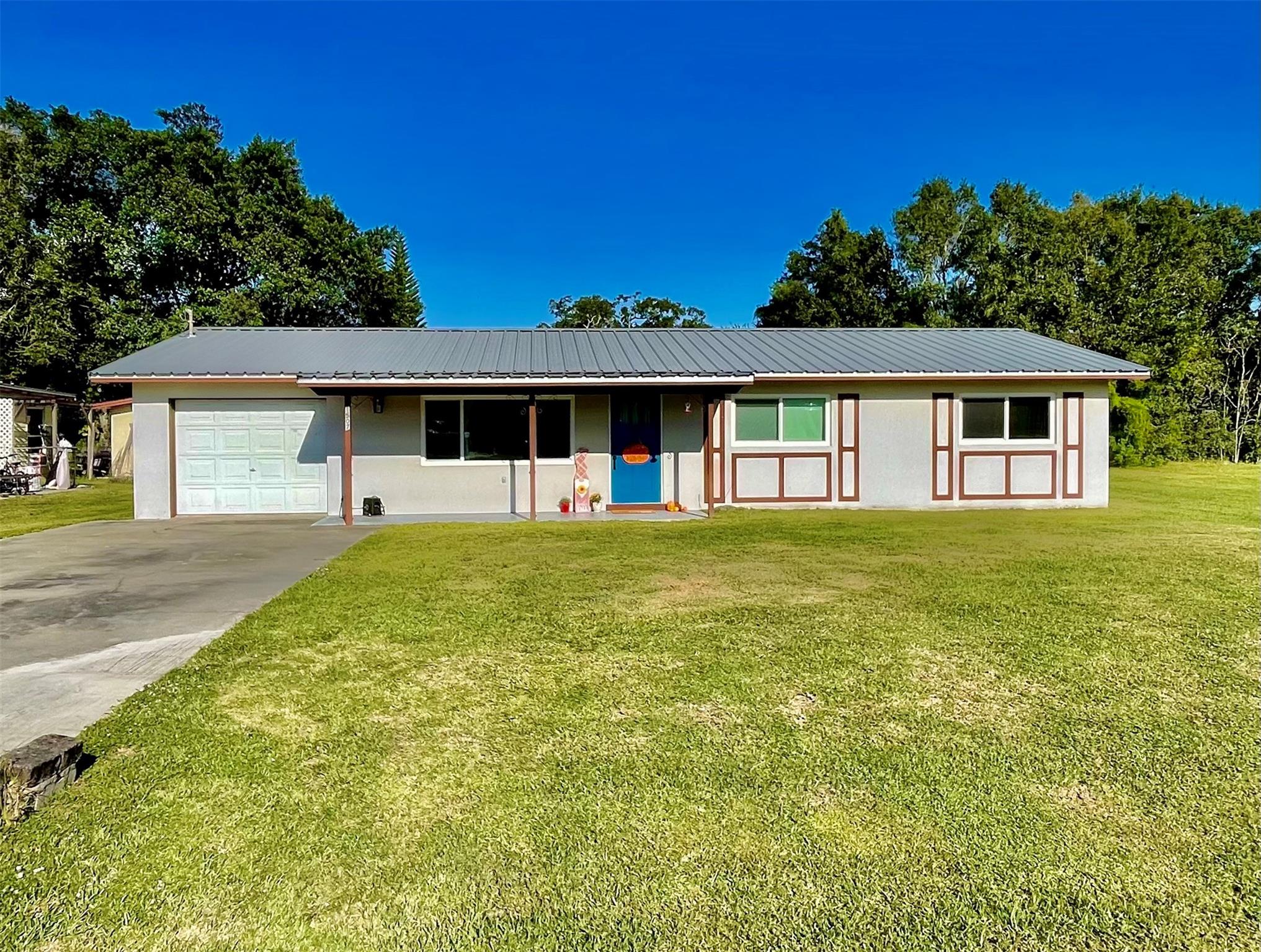 Photo for 1507 SE 8th Avenue, Okeechobee, FL 34974 - listing #FX-10536010 1507 SE 8th Avenue, Okeechobee, FL 34974