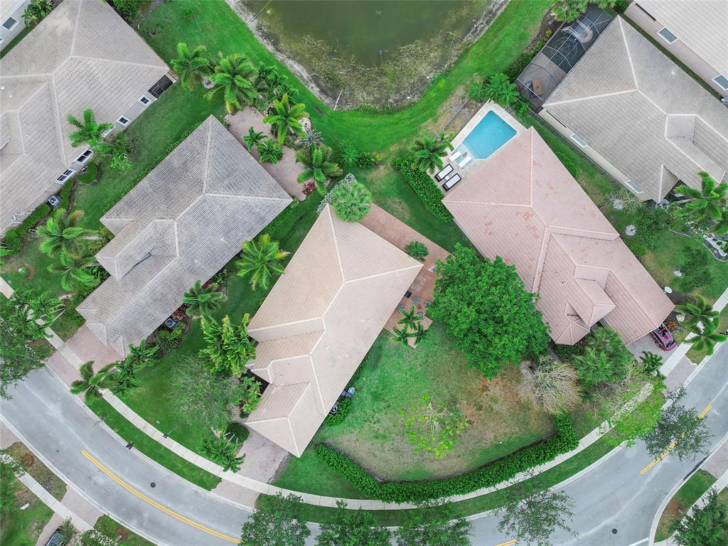 Photo for 12199 NW 77th Mnr, Parkland, FL 33076 - Listing #FX-10437192 12199 NW 77th Mnr, Parkland, FL 33076