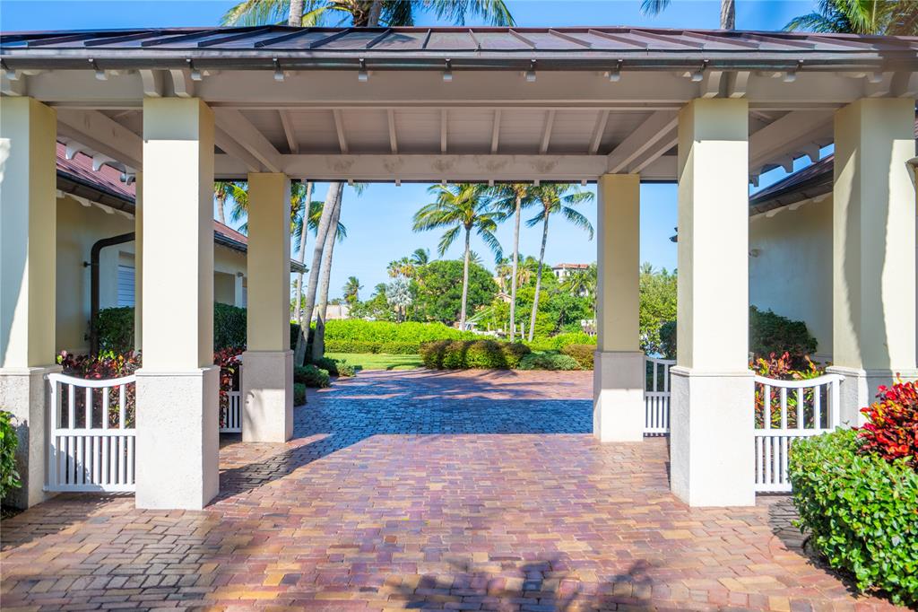 2900 NE 31st Avenue, Lighthouse Point, FL 33064