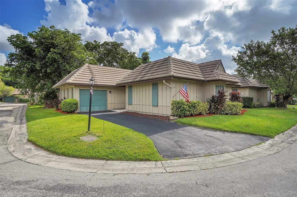Photo for 1910 Coquina Way, Coral Springs, FL 33071 - listing #FX-10538242 1910 Coquina Way, Coral Springs, FL 33071