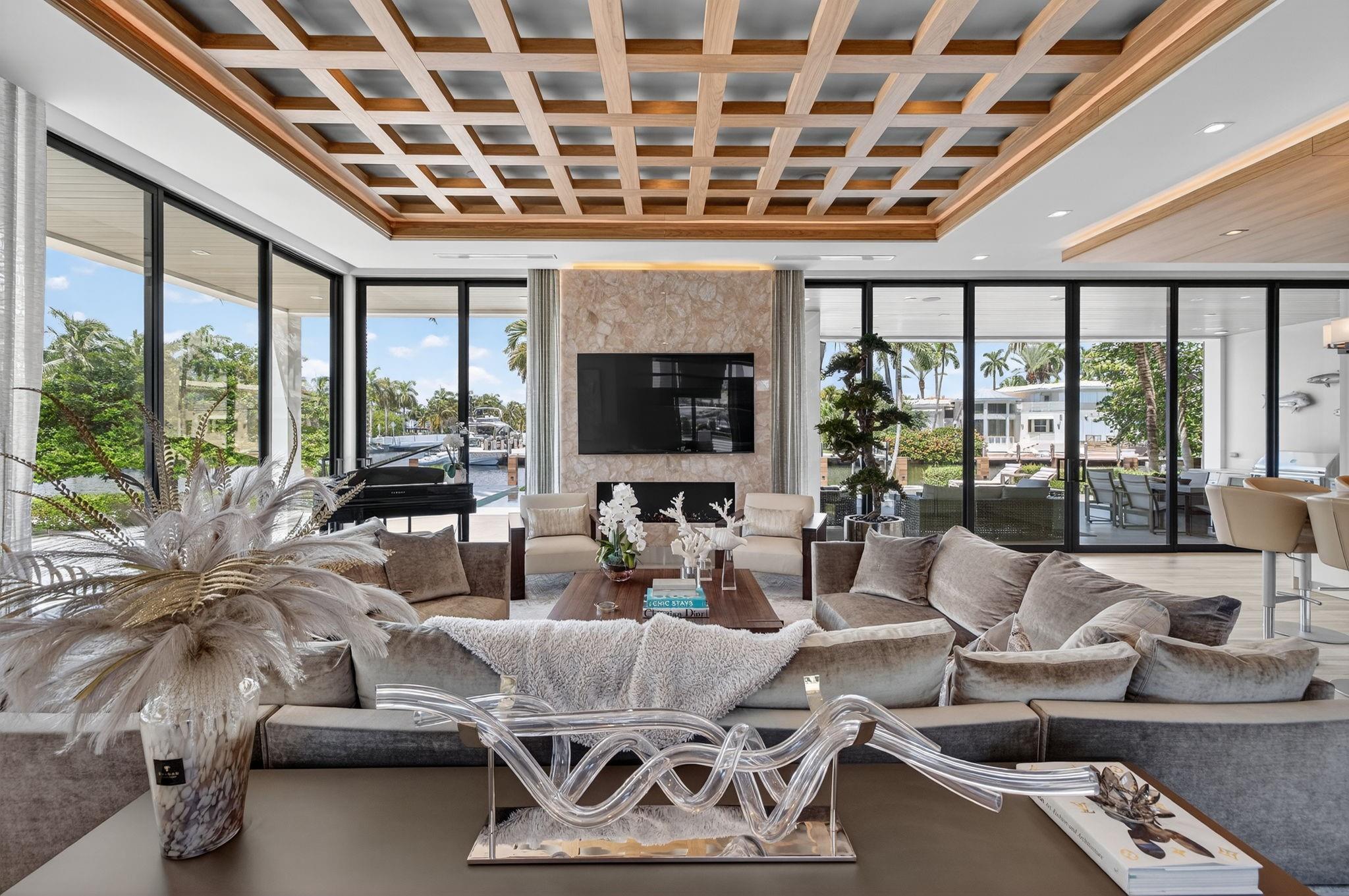 1 Royal Palm Drive, Fort Lauderdale, FL 33301