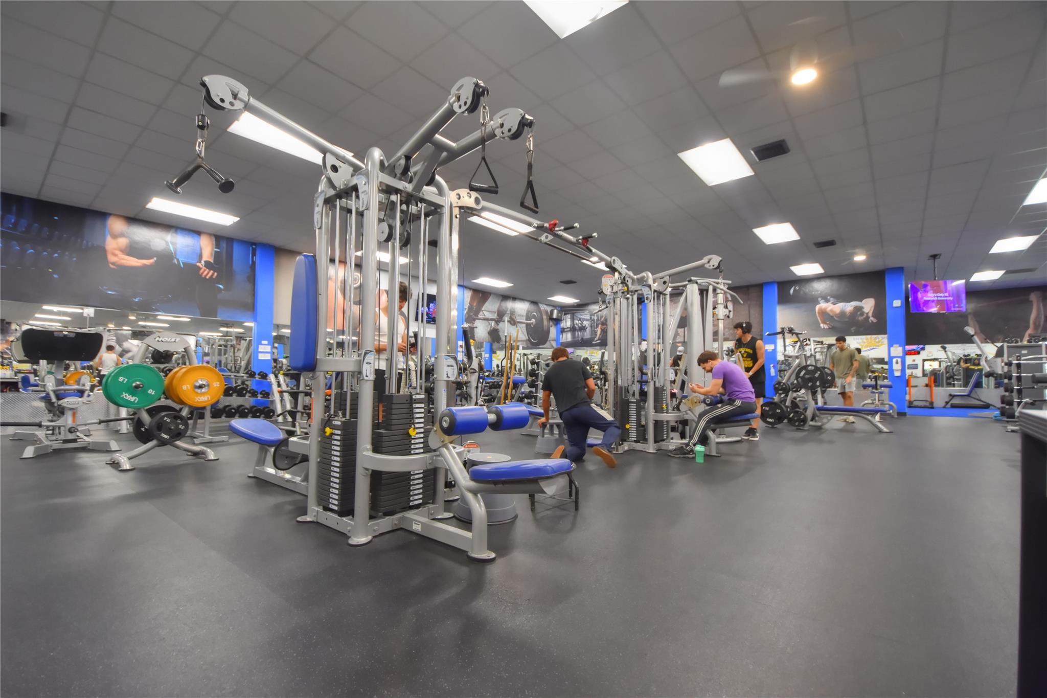 Photo for 98 Gables Boulevard, Weston, FL 33326 - Listing #FX-10506101 98 Gables Boulevard, Weston, FL 33326