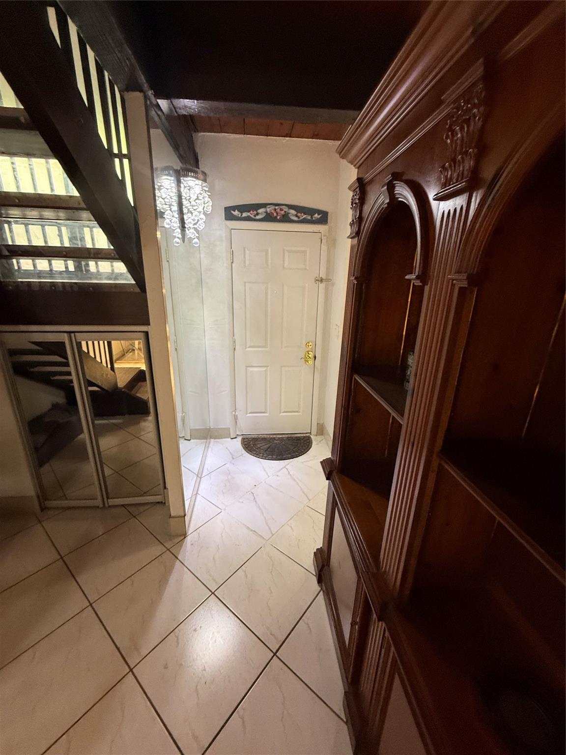 19428 NE 26th Avenue 103, Miami, FL 33180