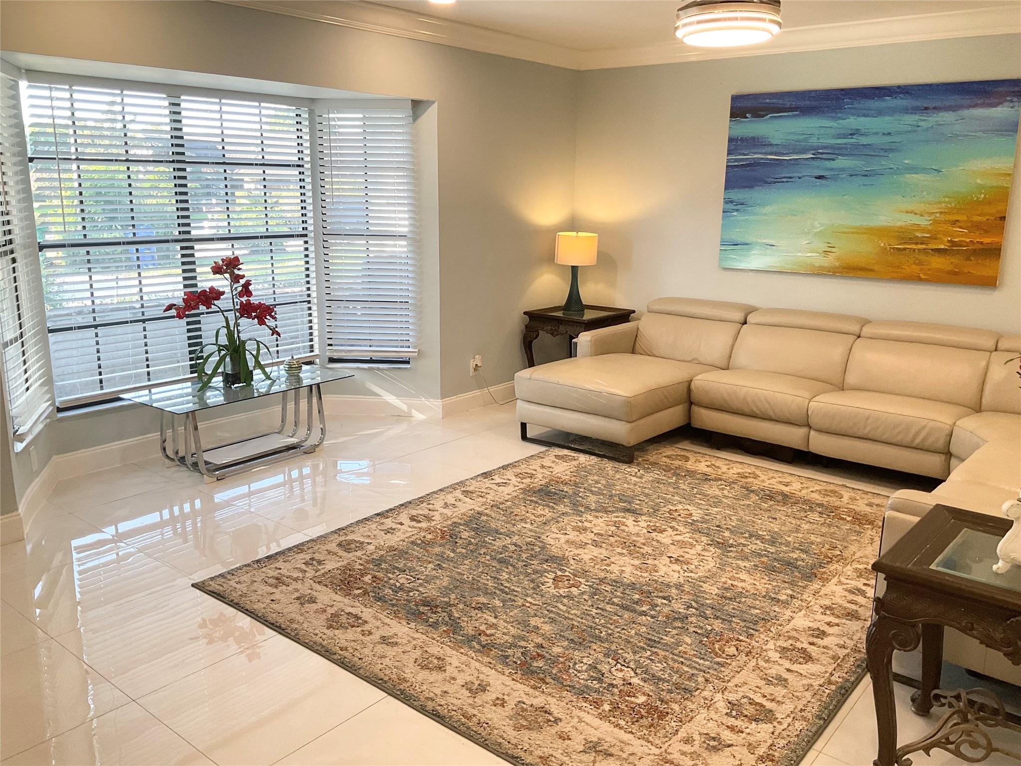 10477 NW 4th Street, Coral Springs, FL 33071