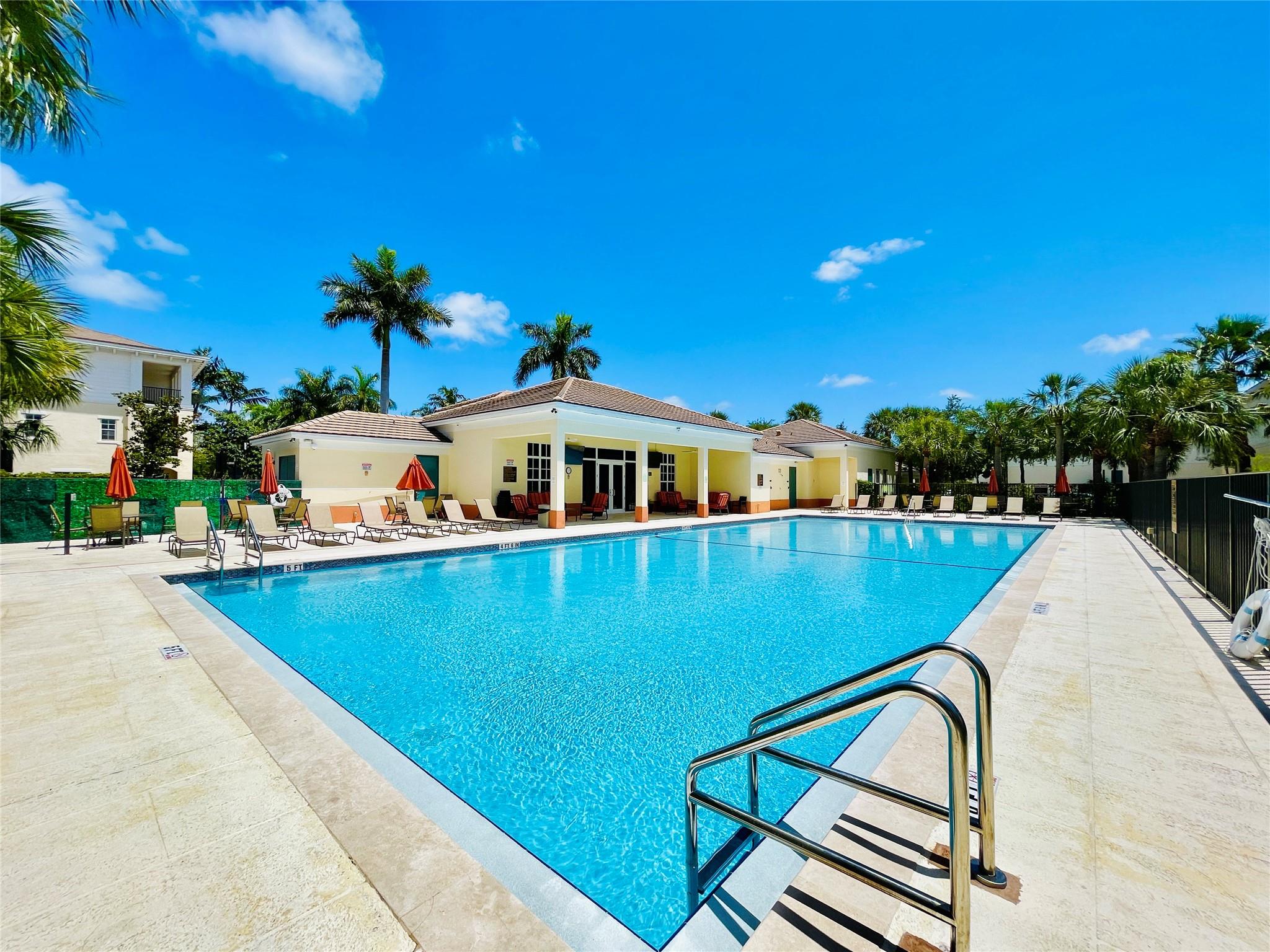 Photo for 621 SW 1st Avenue, 621, Pompano Beach, FL 33060 - Listing #FX-10514485 621 SW 1st Avenue, 621, Pompano Beach, FL 33060