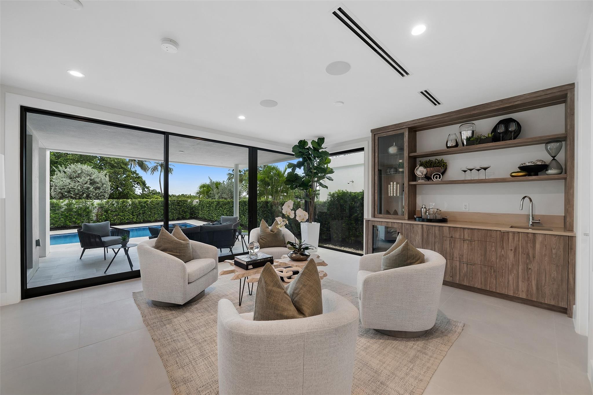 1813 N Fort Lauderdale Beach Boulevard, Fort Lauderdale, FL 33305