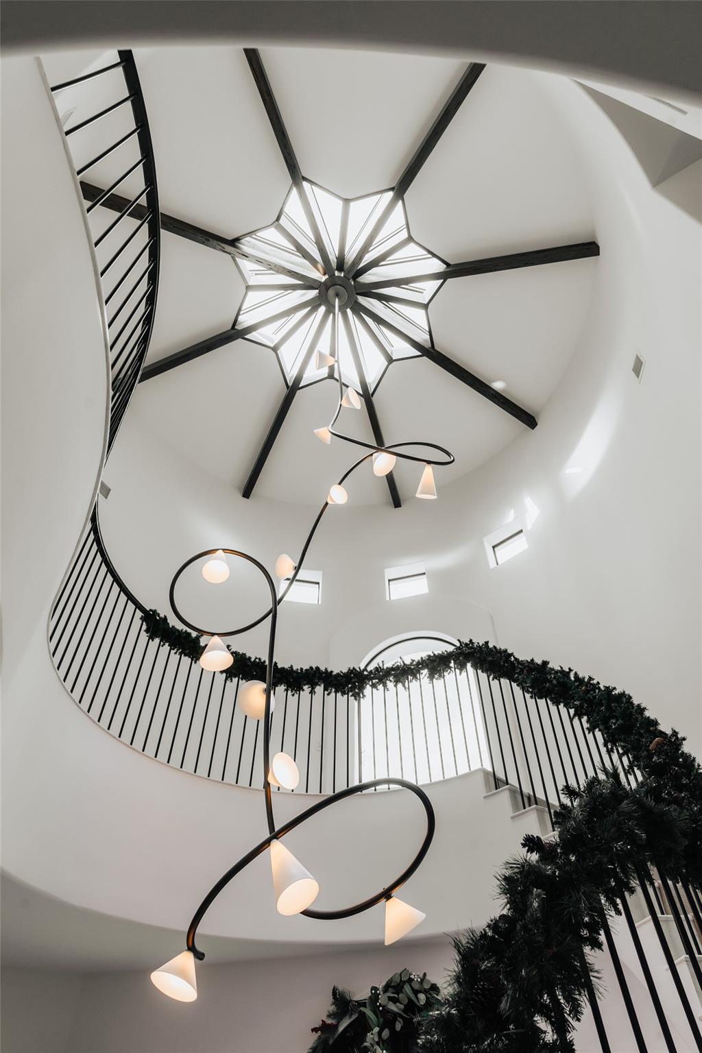 2300 NE 34th Court, Lighthouse Point, FL 33064