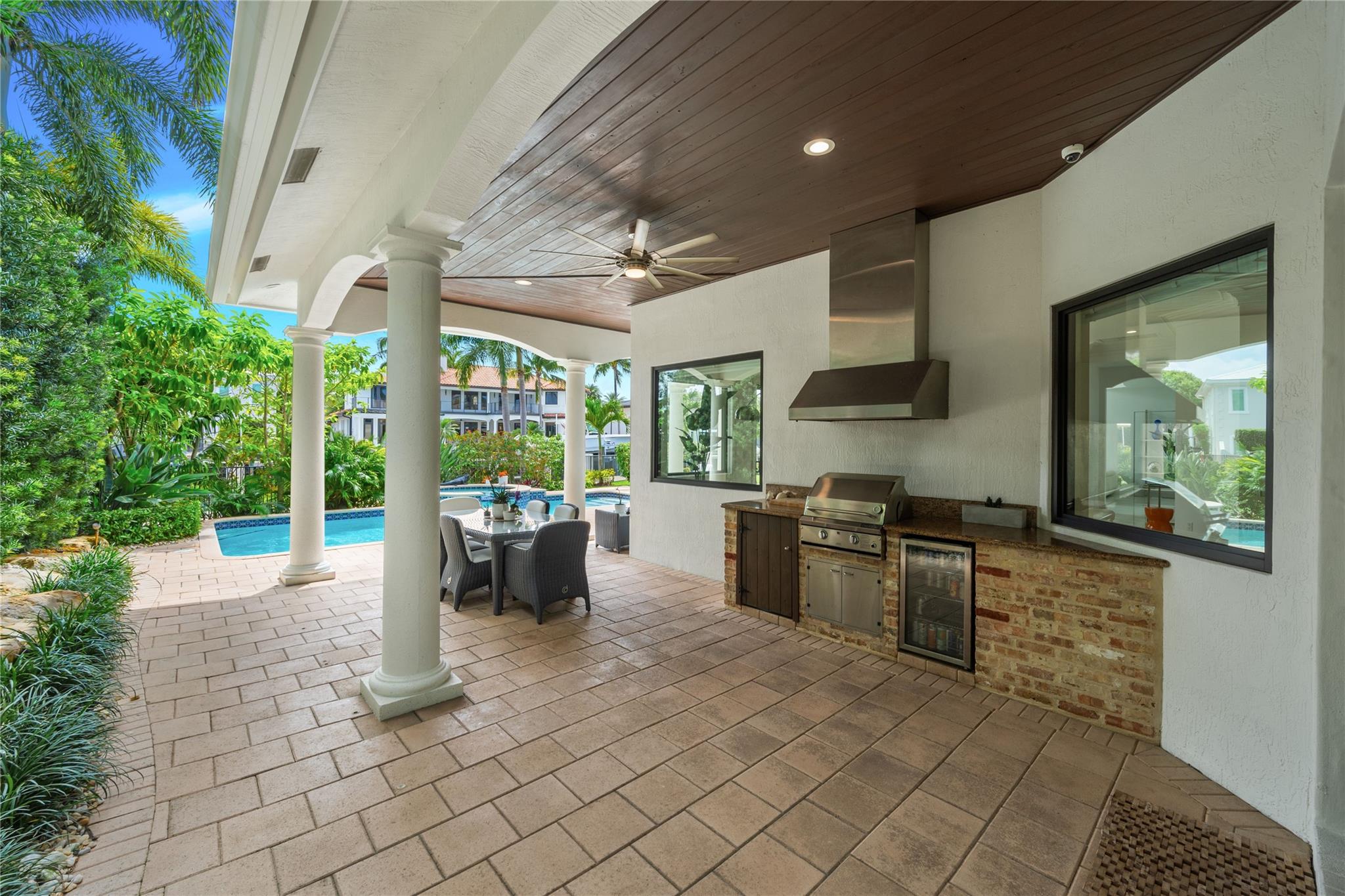 41 Compass Lane, Fort Lauderdale, FL 33308