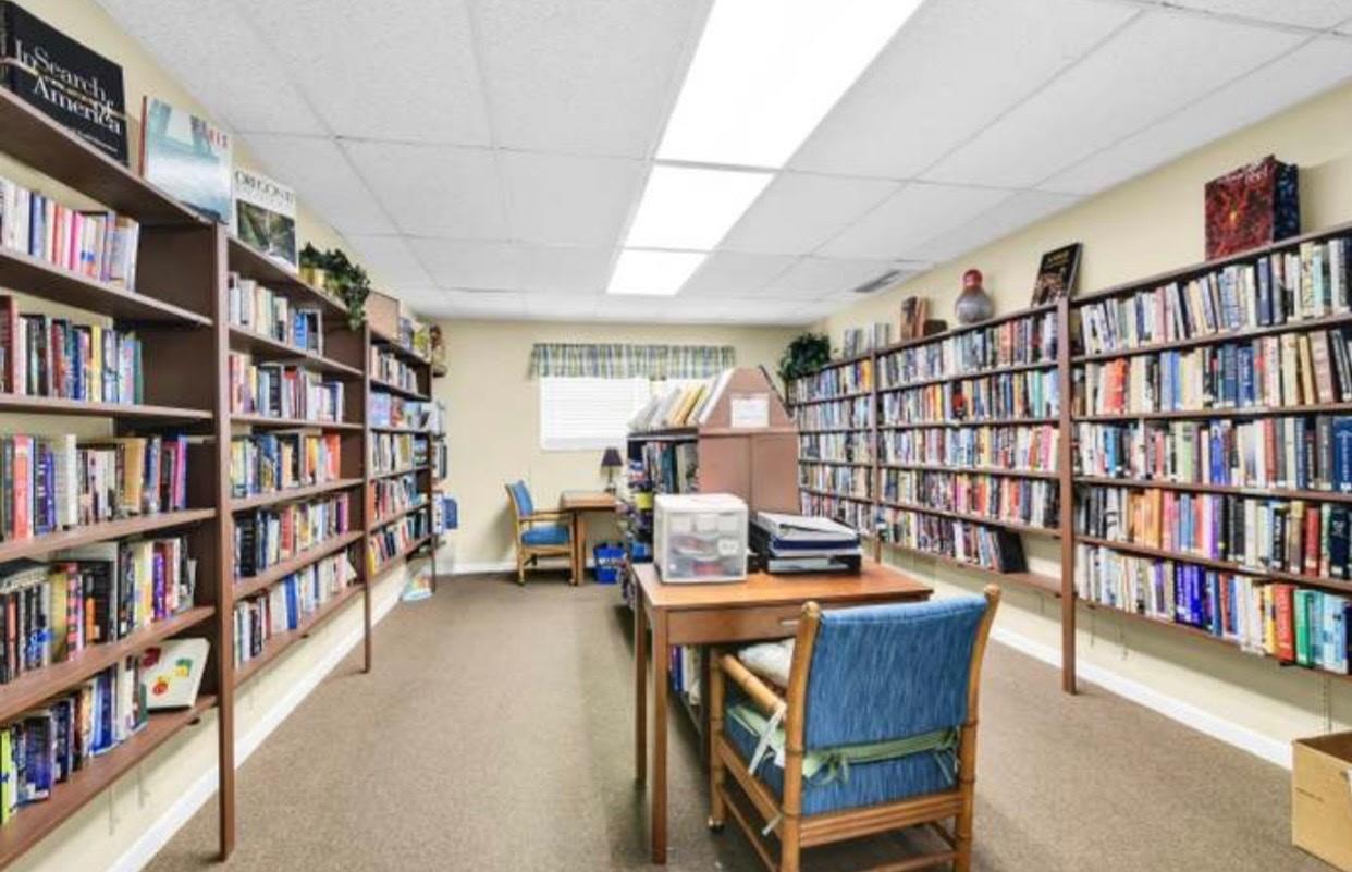 Club House Library