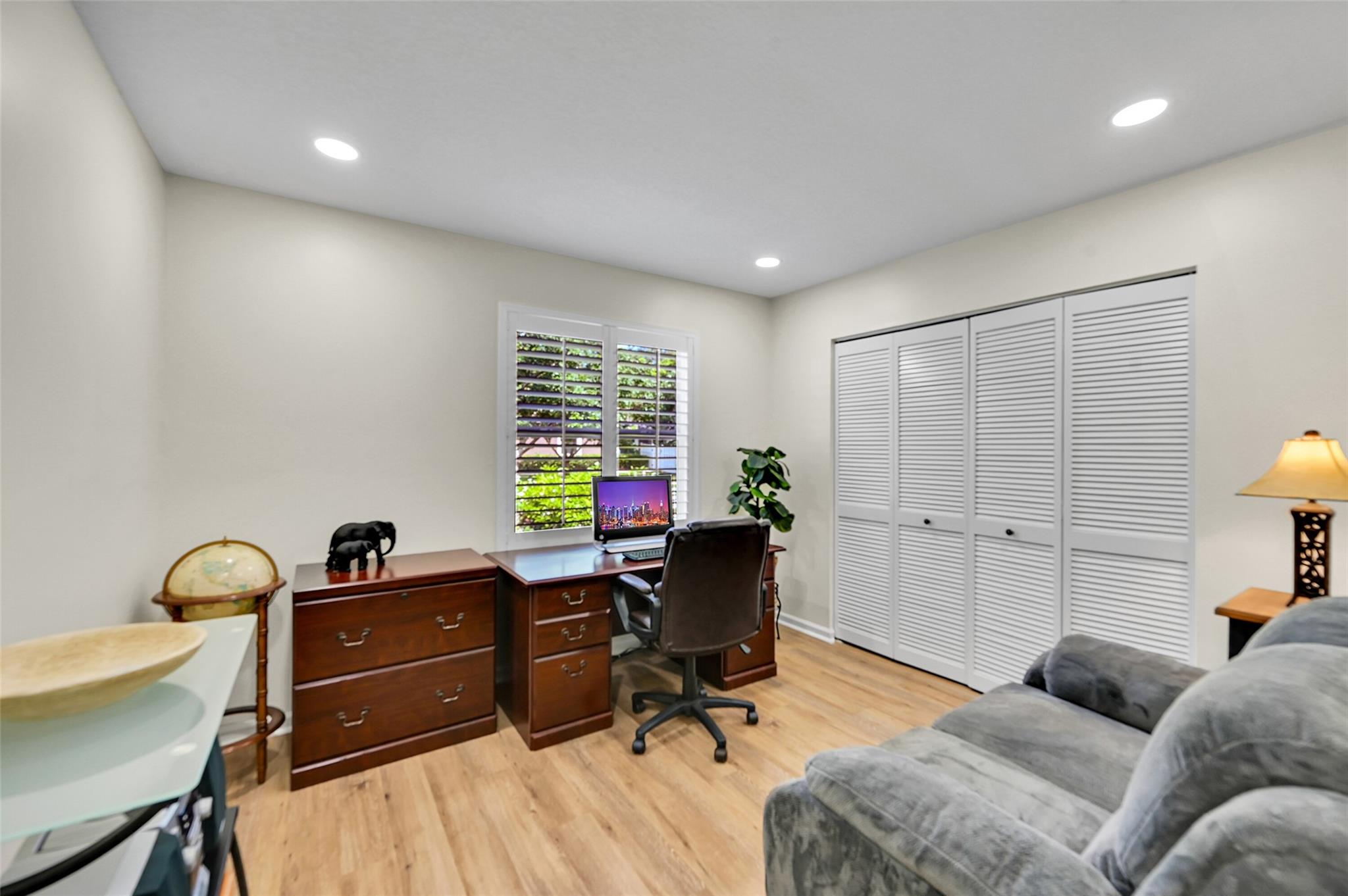 4910 NW 104th Avenue, Coral Springs, FL 33076