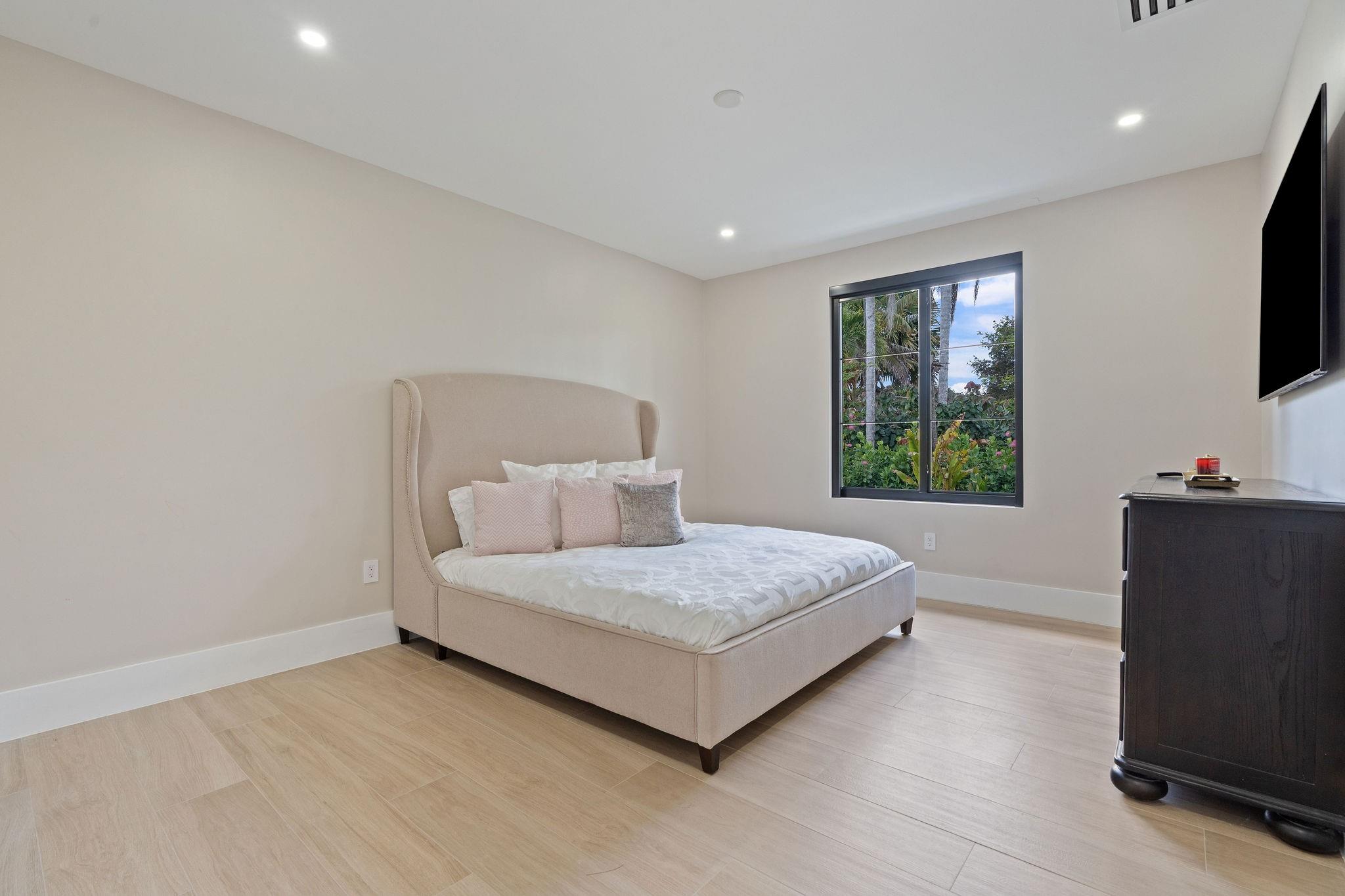 13110 Mustang Trail, Southwest Ranches, FL 33330