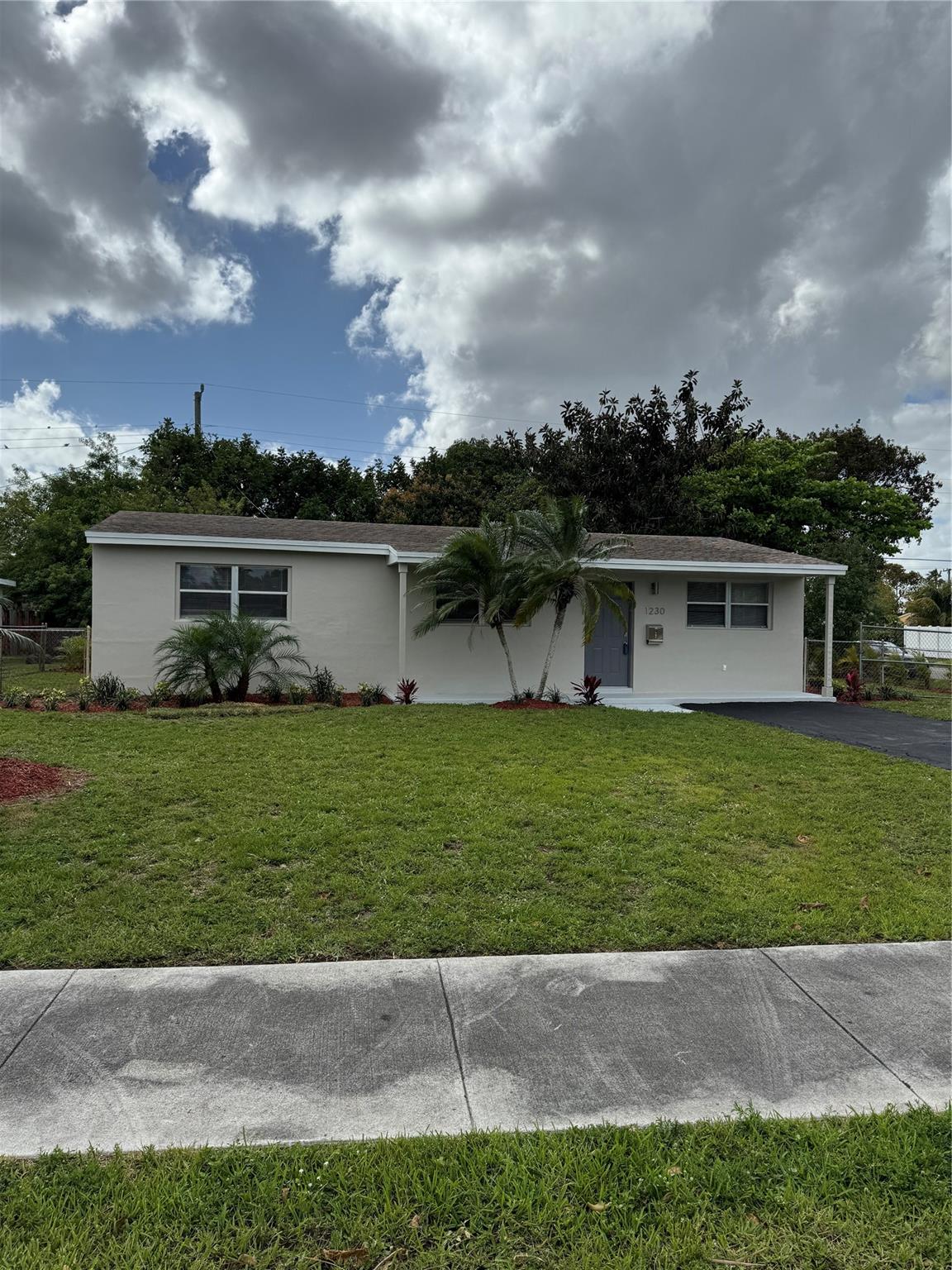 Photo for 1230 N 70th Way, Hollywood, FL 33024 - listing #FX-10529362 1230 N 70th Way, Hollywood, FL 33024