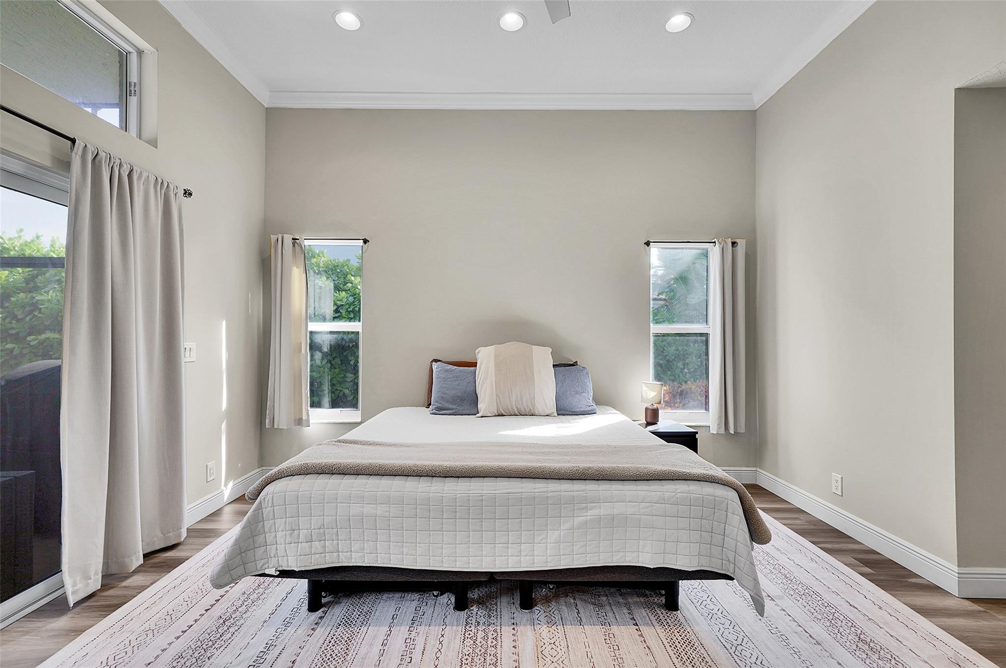 4983 NW 107th Avenue, Coral Springs, FL 33076