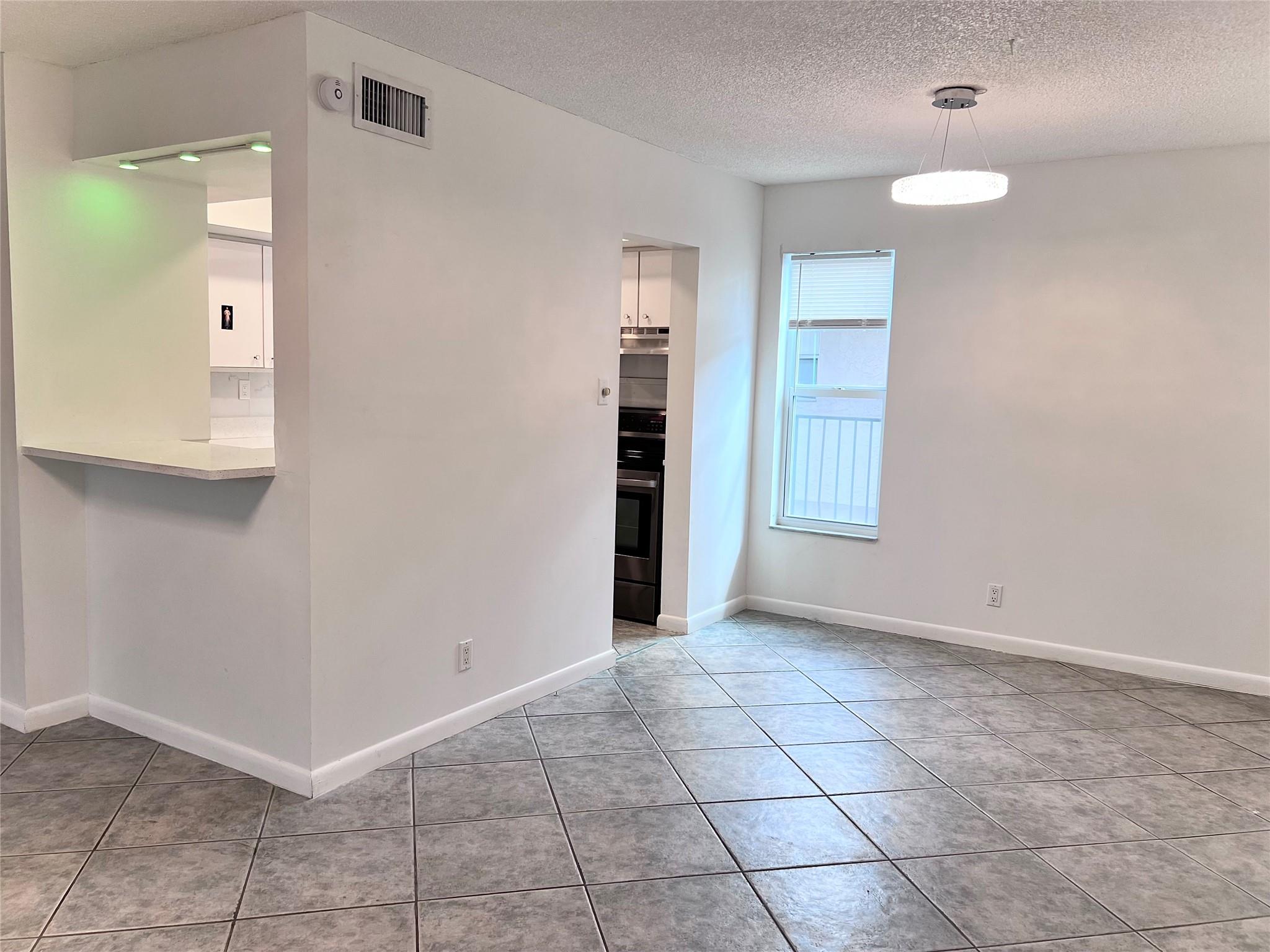 3100 Riverside Drive 307, Coral Springs, FL 33065