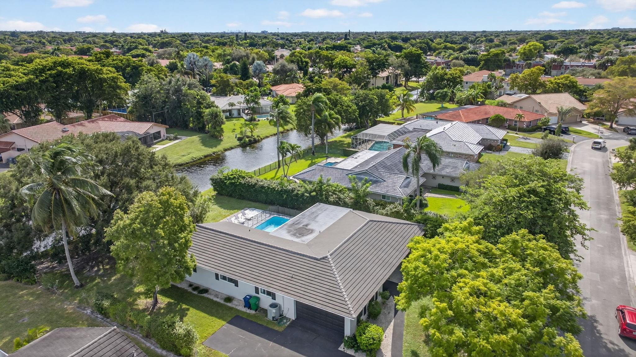 2421 NW 114th Avenue, Coral Springs, FL 33065