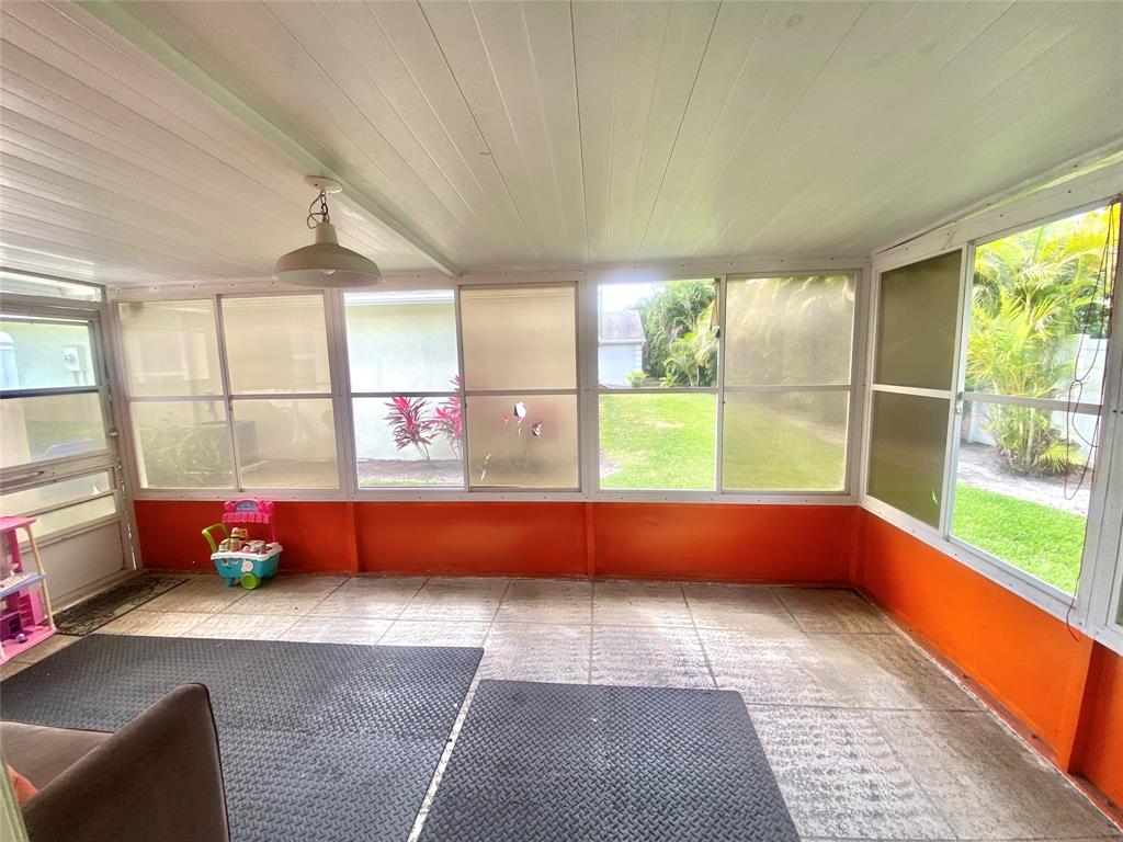 Photo for 1269 Slash Pine Circle, West Palm Beach, FL 33409 - Listing #FX-10426871 1269 Slash Pine Circle, West Palm Beach, FL 33409