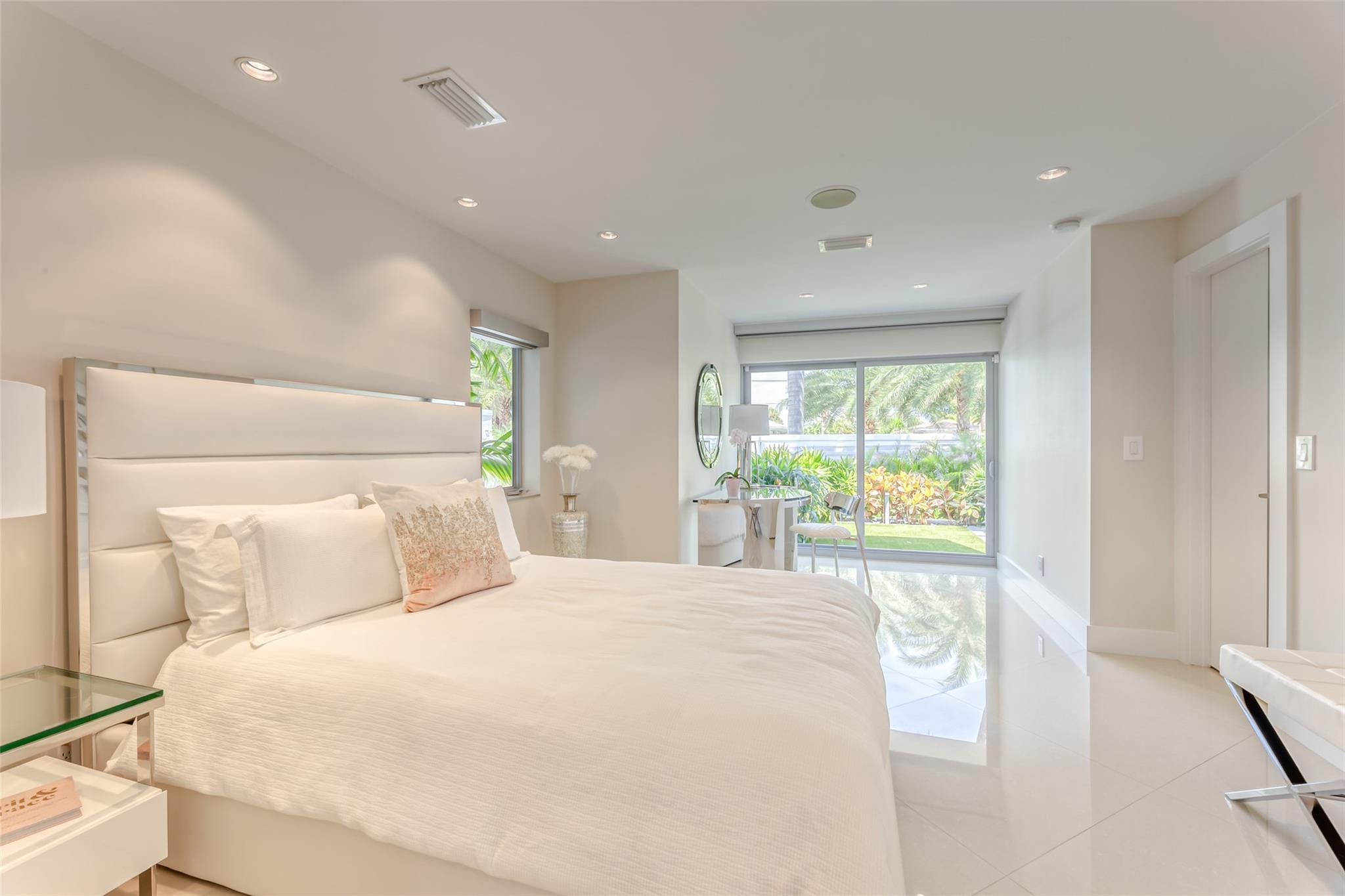 2200 Inlet Drive, Fort Lauderdale, FL 33316