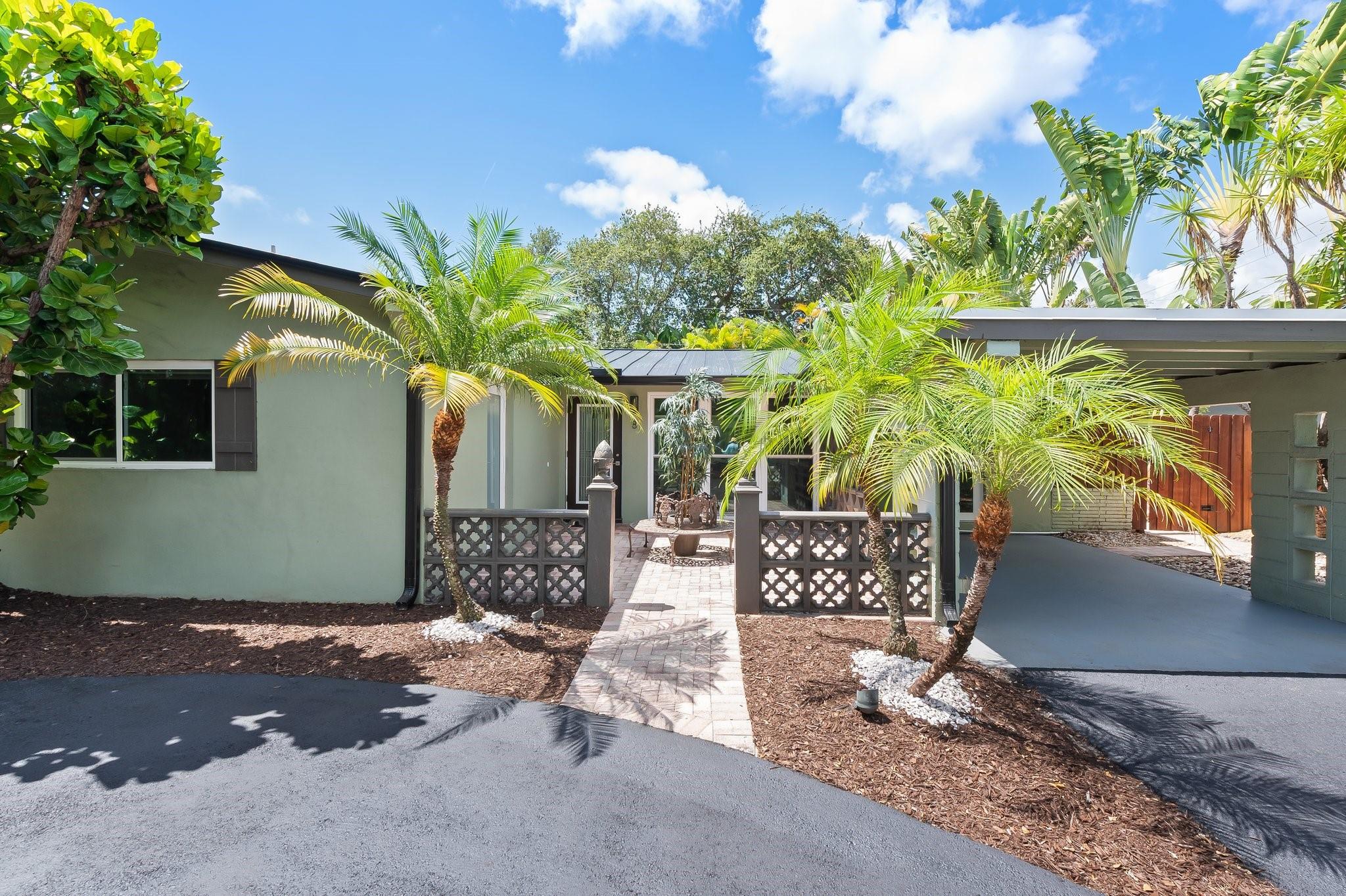 Photo for 8 NE 29th Street, Wilton Manors, FL 33334 - Listing #FX-10526644 8 NE 29th Street, Wilton Manors, FL 33334