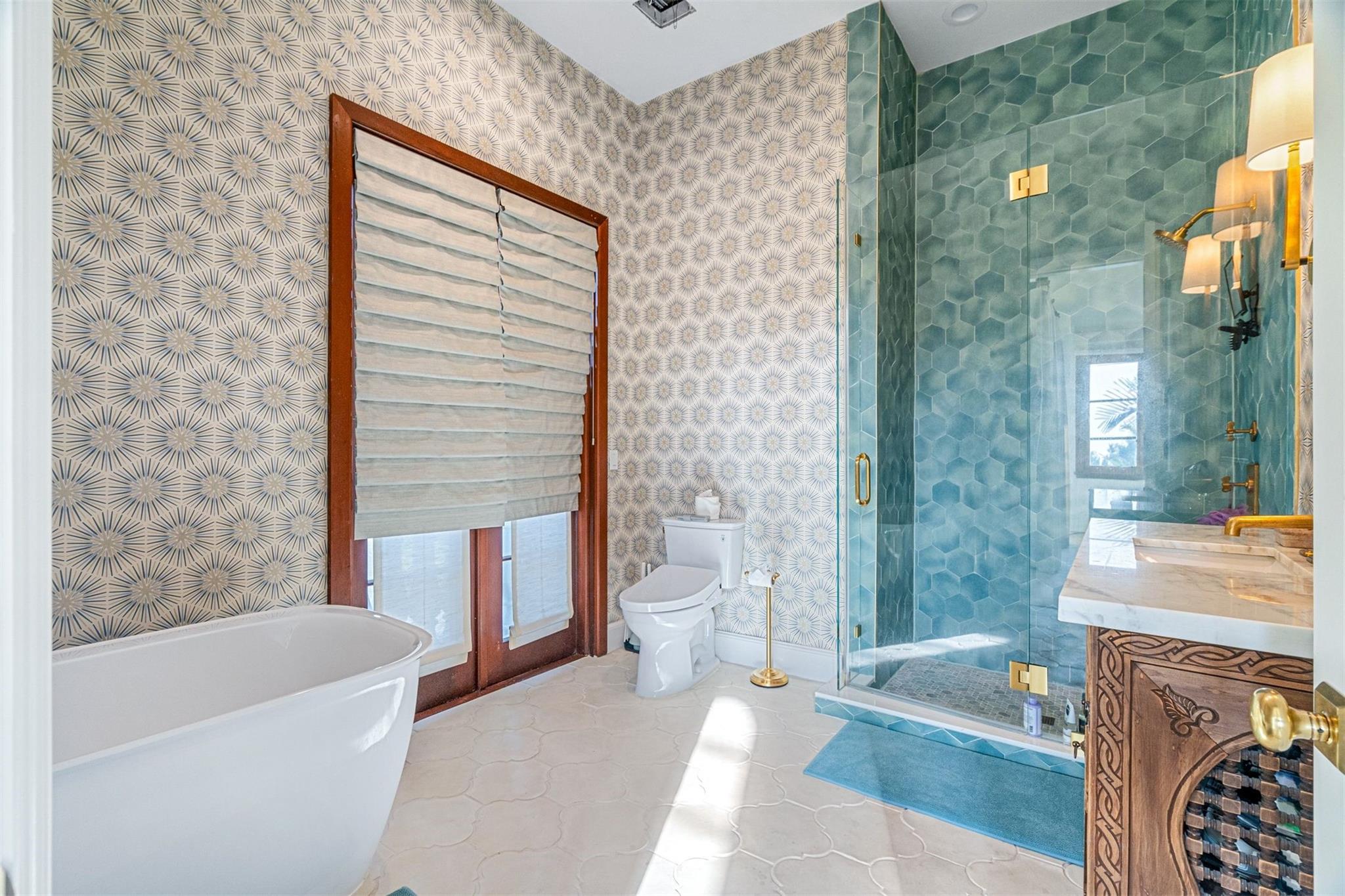 2530 Laguna Drive, Fort Lauderdale, FL 33316