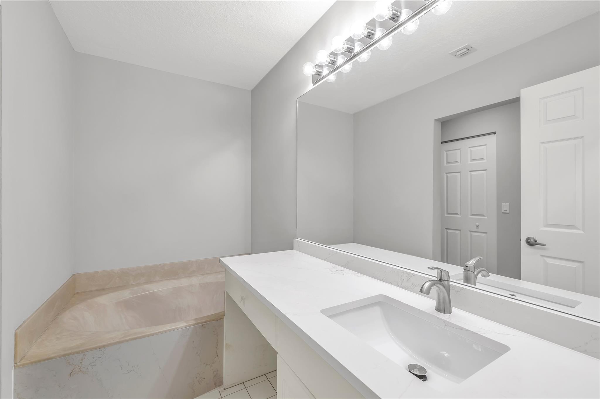 12502 NW 56th Street 12502, Coral Springs, FL 33076