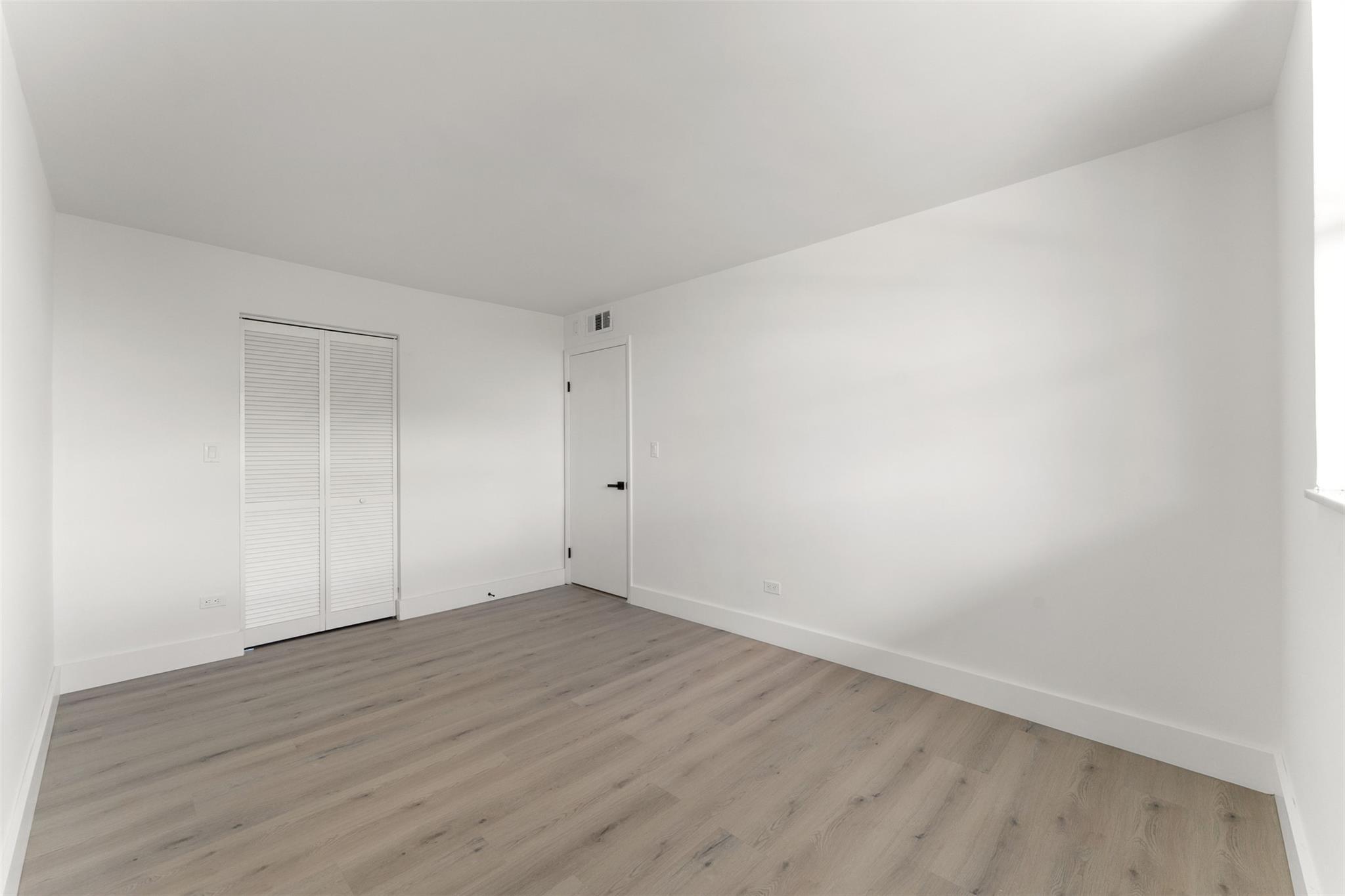 441 NE 195th Street 302, Miami, FL 33179