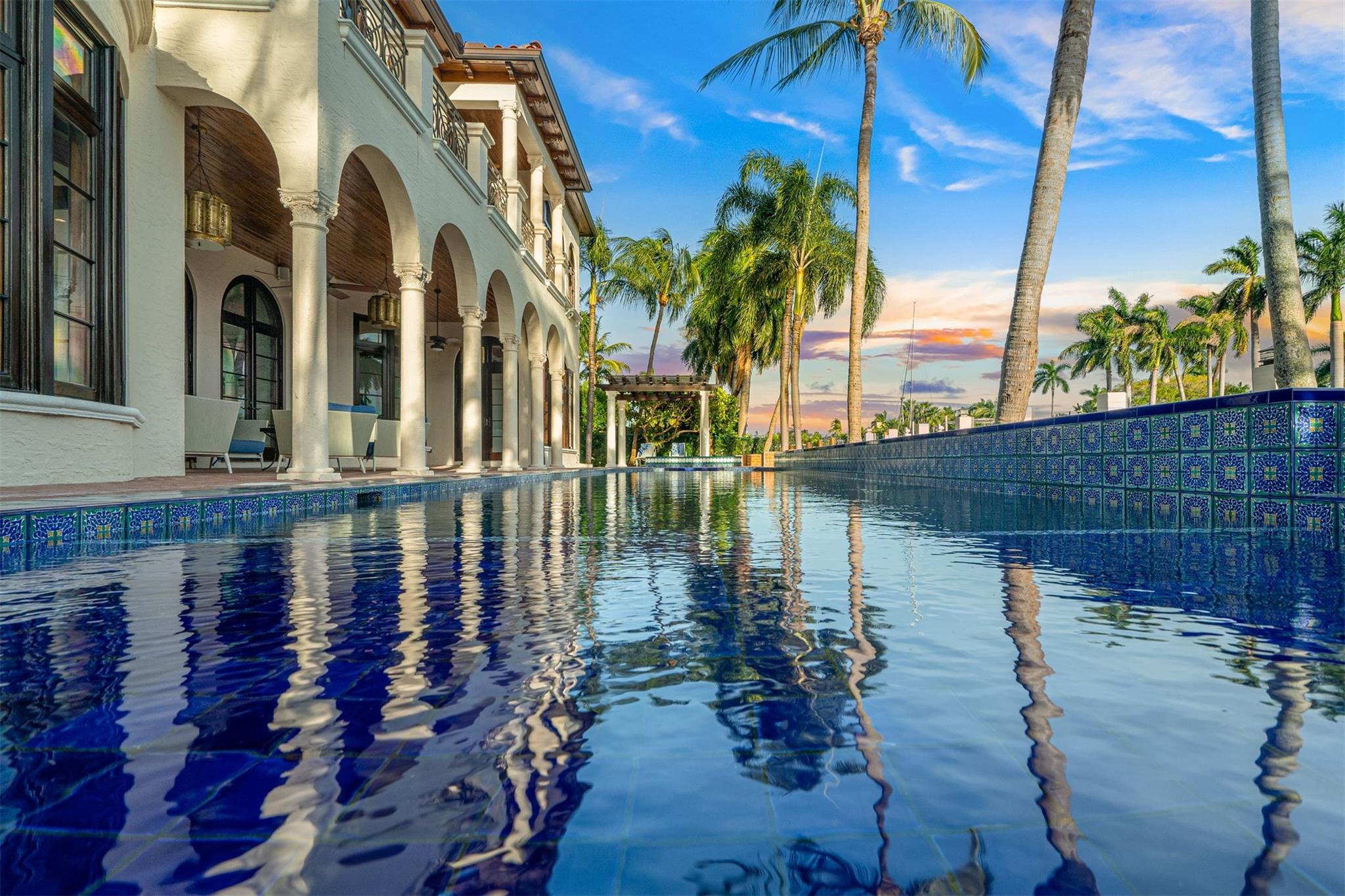 2530 Laguna Drive, Fort Lauderdale, FL 33316