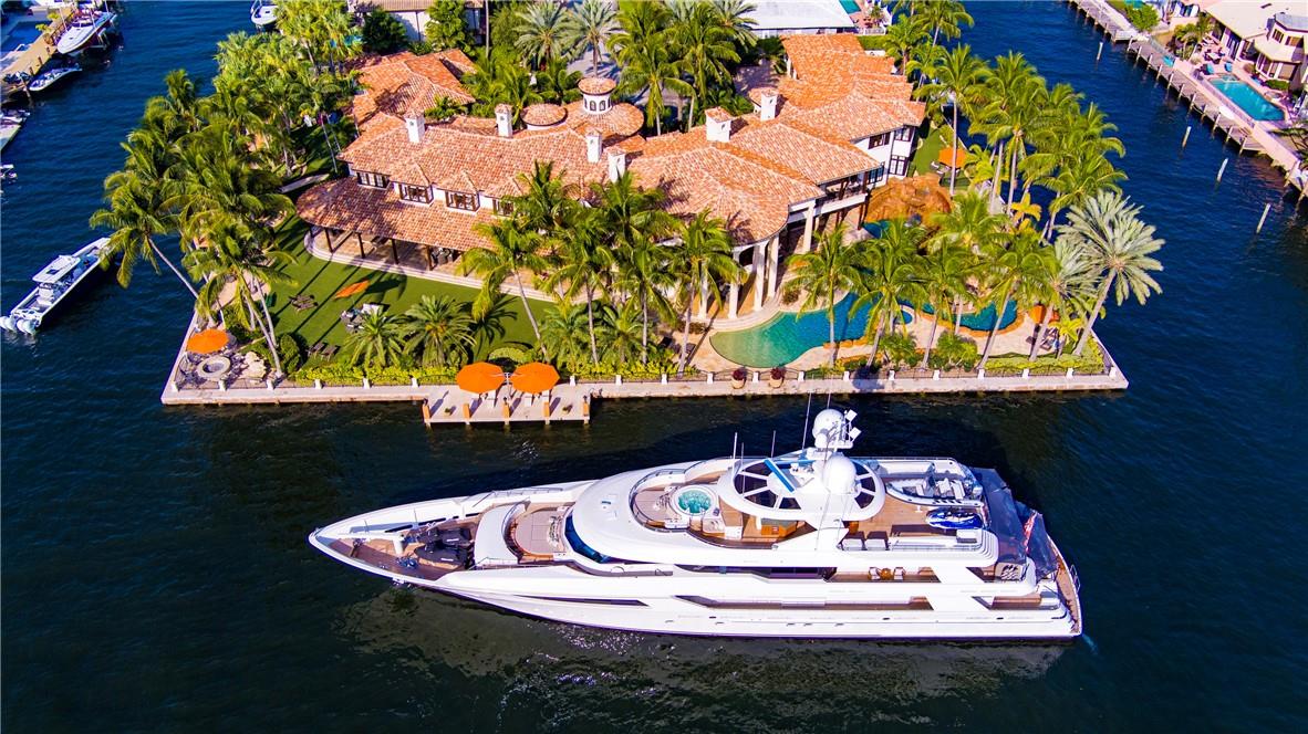 2900 NE 37th Street, Fort Lauderdale, FL 33308