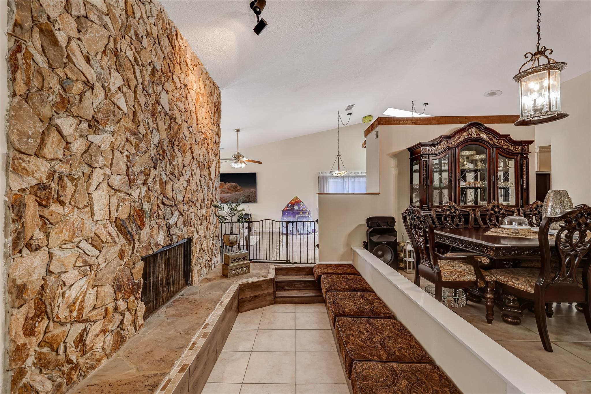 1962 NW 110th Lane, Coral Springs, FL 33071