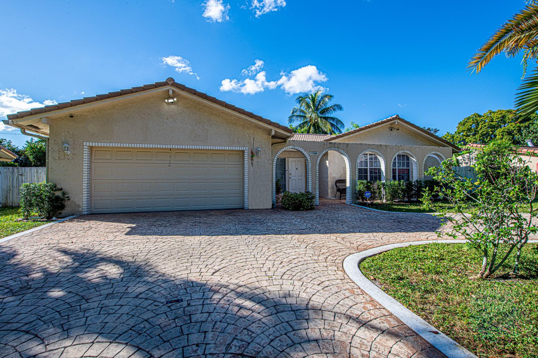 Photo for 11200 NW 39th Court, Coral Springs, FL 33065 - Listing #FX-10534250 11200 NW 39th Court, Coral Springs, FL 33065