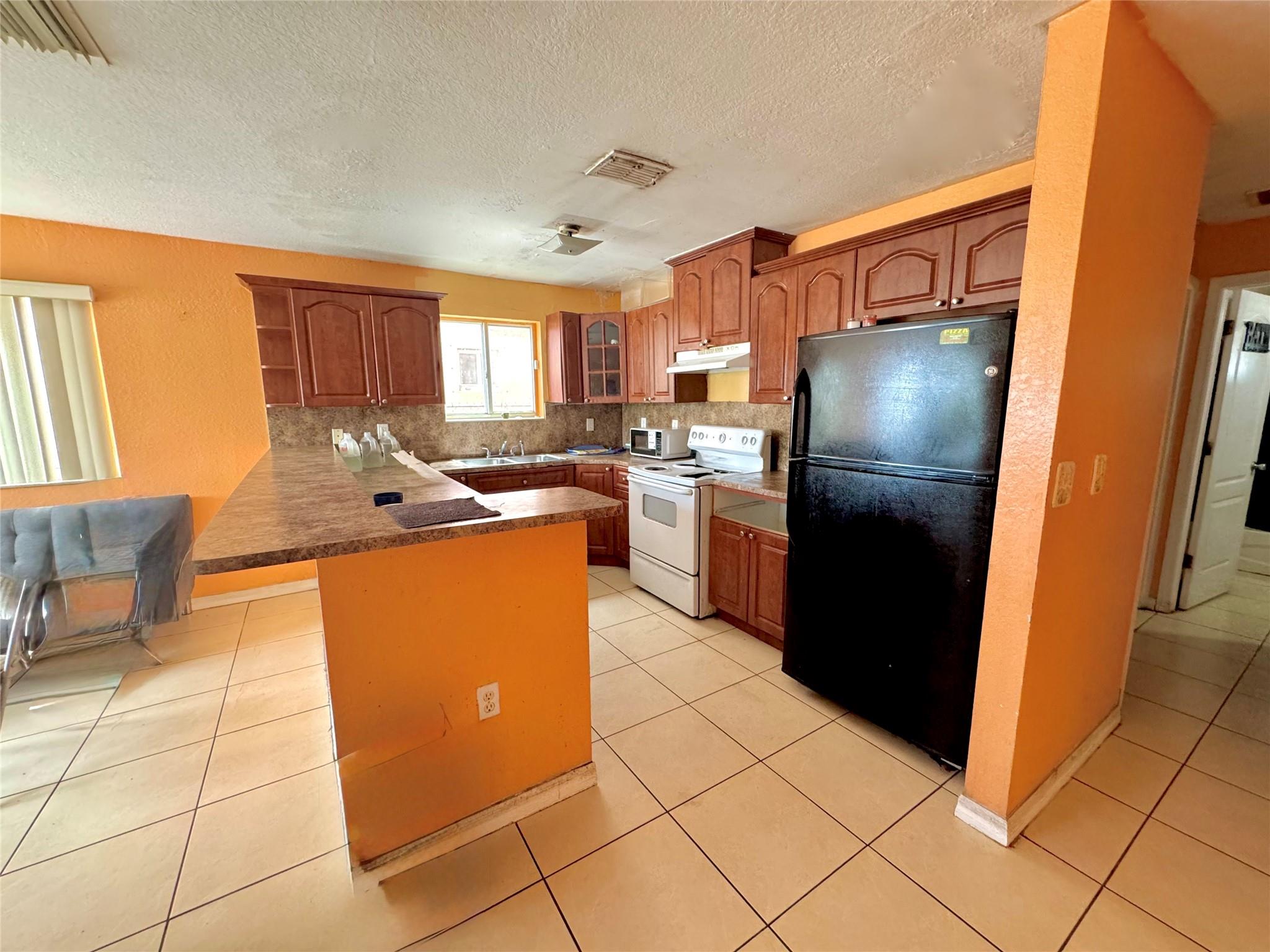 1601 NW 62nd Terrace, Miami, FL 33147