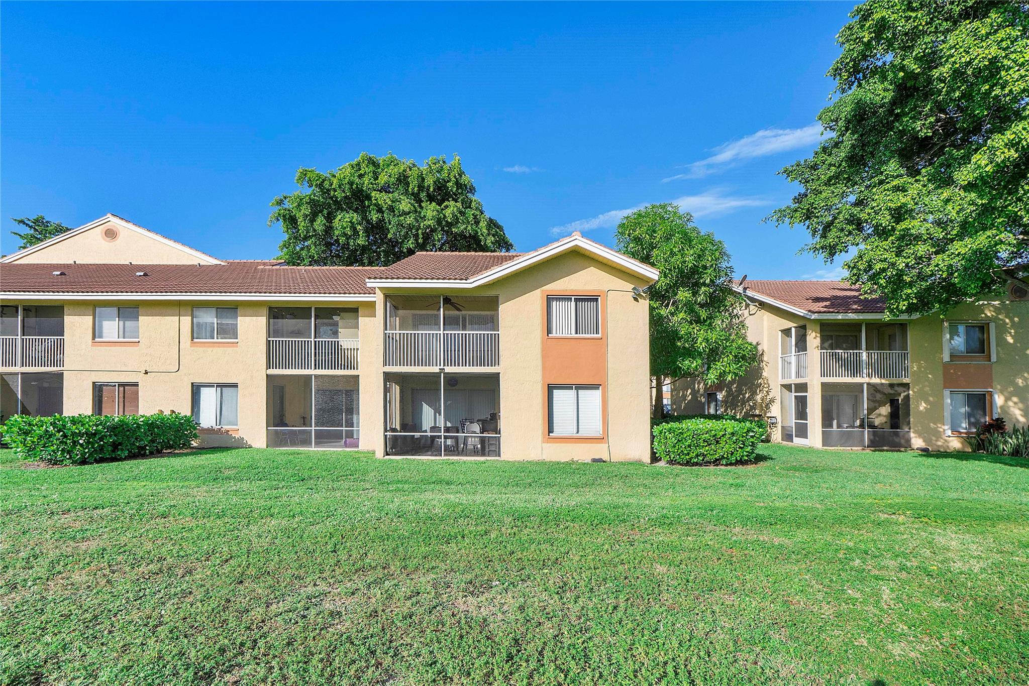 967 Coral Club Drive 967, Coral Springs, FL 33071