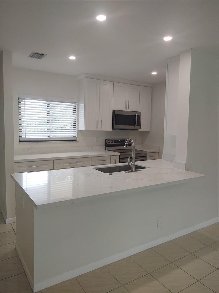 130 NW 70th Street 202, Boca Raton, FL 33487