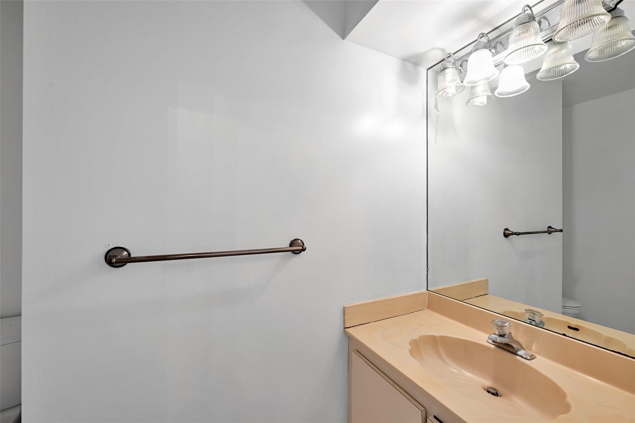 11136 NW 1st Place, Coral Springs, FL 33071