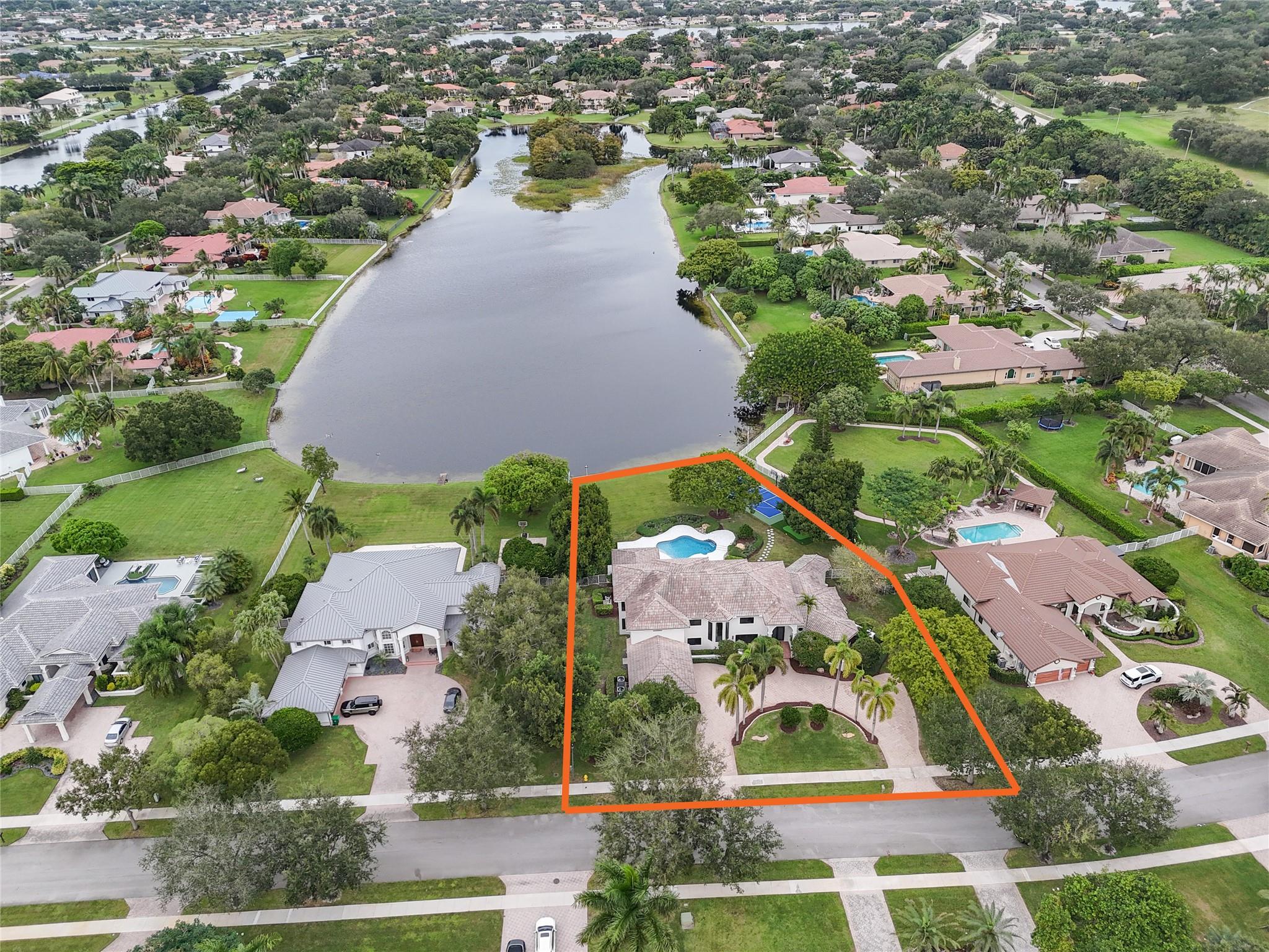 Photo for 10303 SW 26th Street, Davie, FL 33324 - listing #FX-10535798 10303 SW 26th Street, Davie, FL 33324