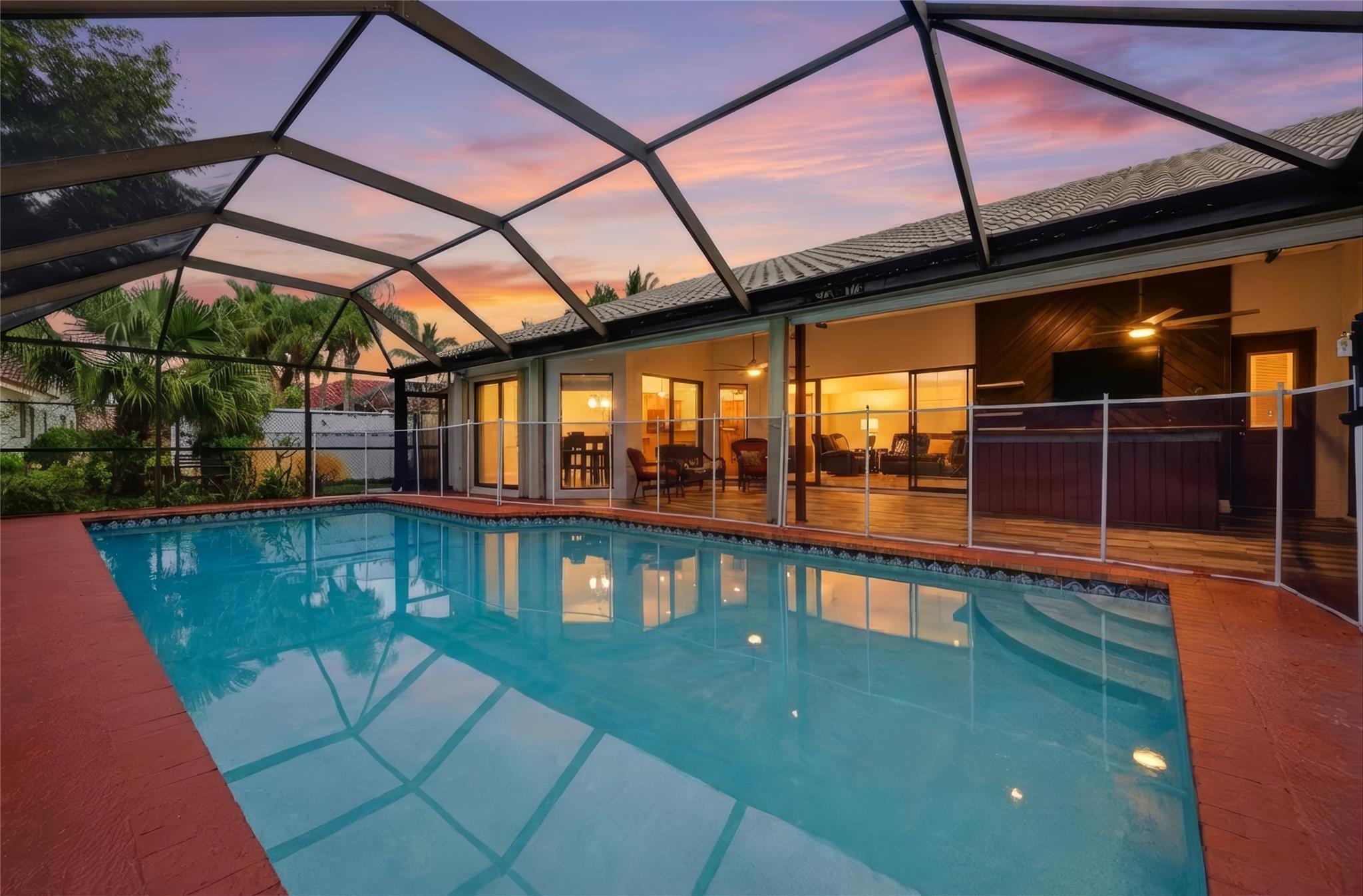 10949 NW 1st Mnr, Coral Springs, FL 33071