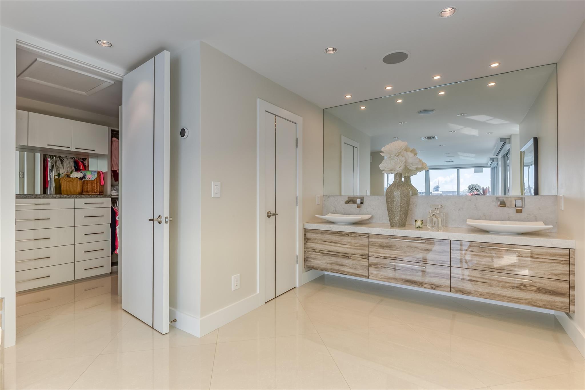 2200 Inlet Drive, Fort Lauderdale, FL 33316