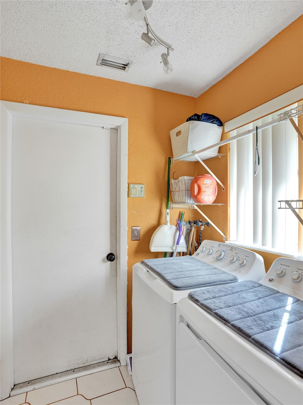 5372 Pine Circle, Coral Springs, FL 33067