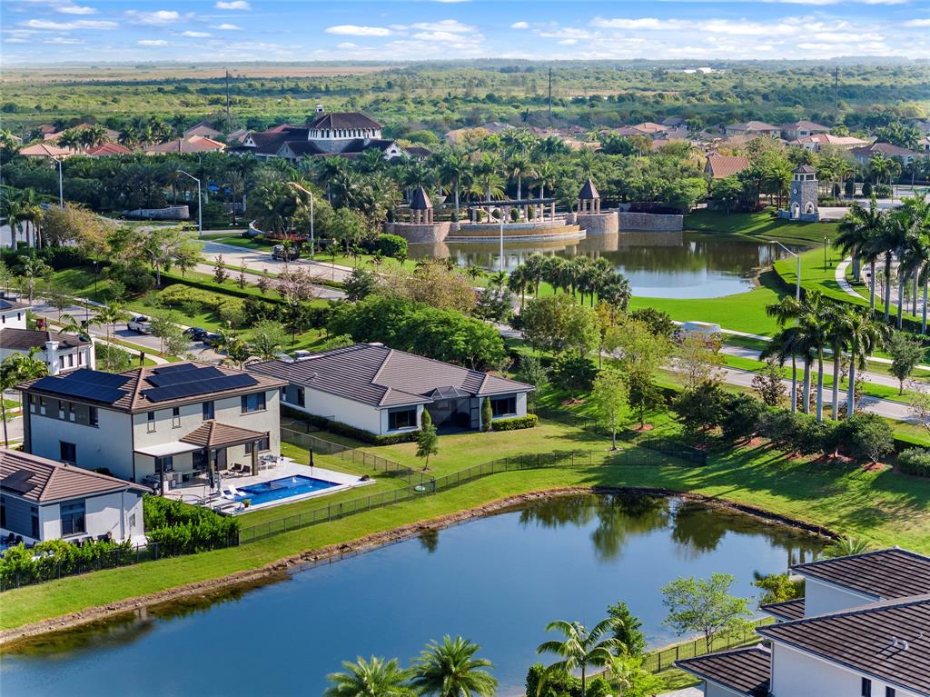 Photo for 10410 S Lago Vista Circle, Parkland, FL 33076 - Listing #FX-10434740 10410 S Lago Vista Circle, Parkland, FL 33076